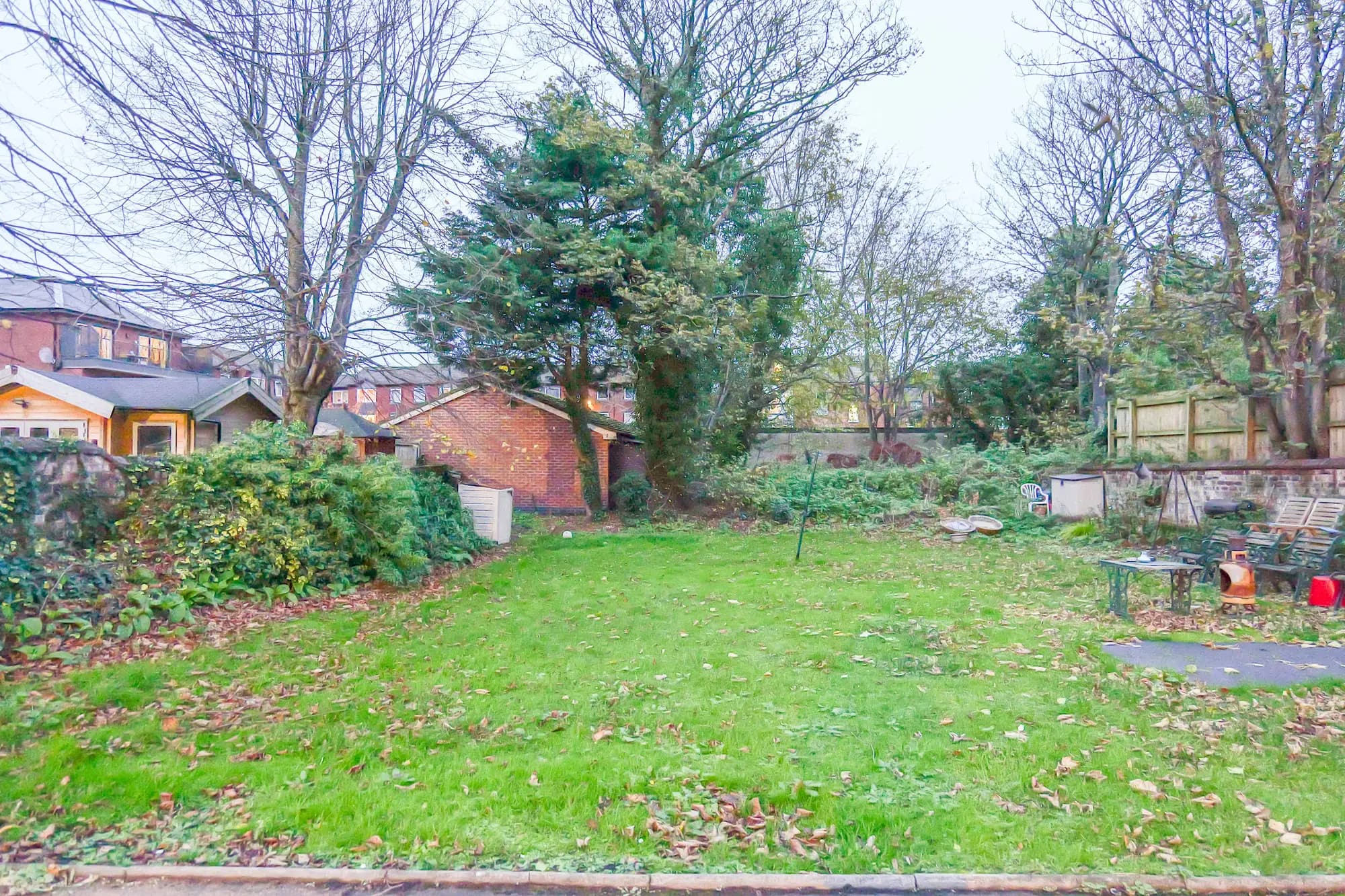 property photo 19 of 25