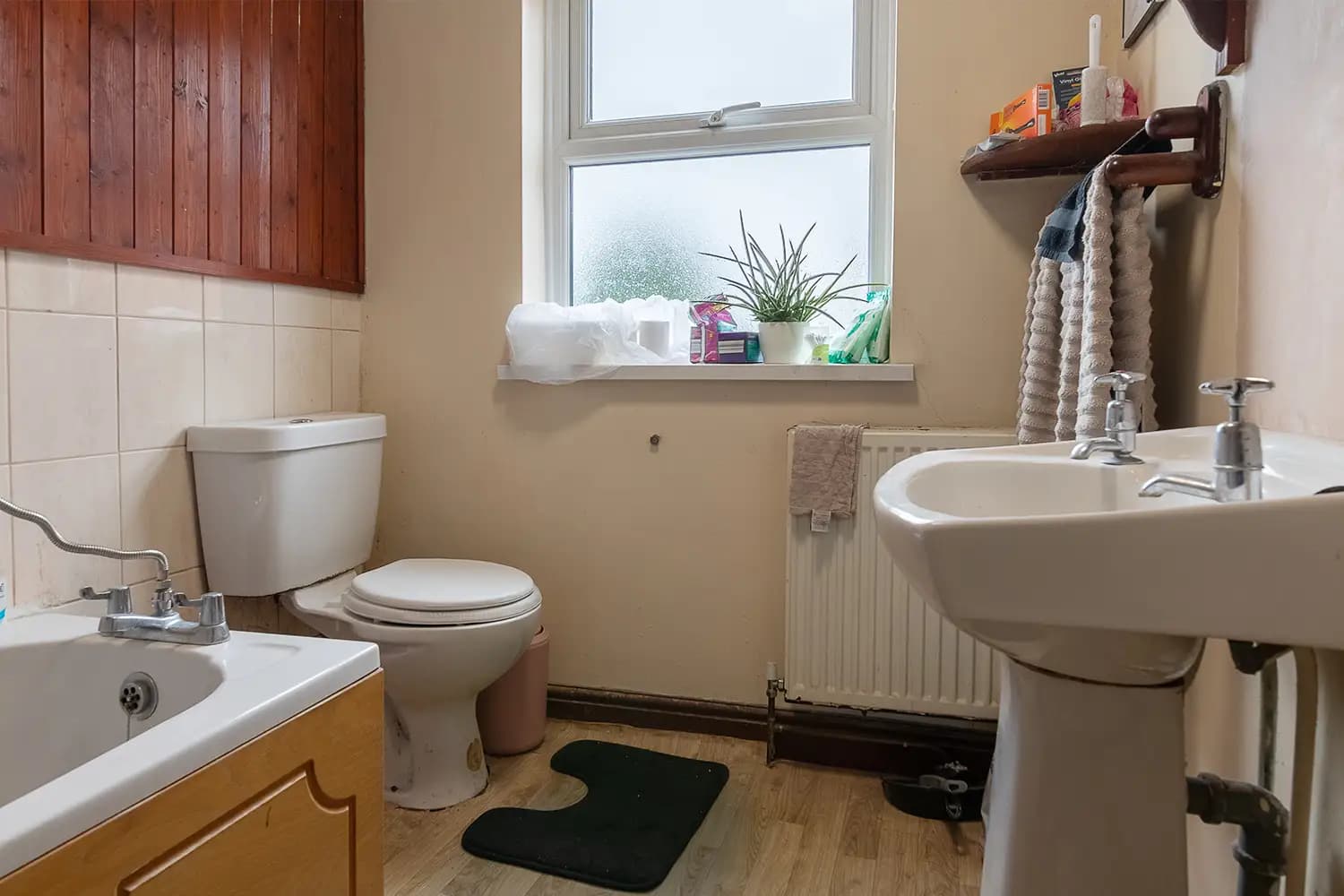 property photo 7 of 20