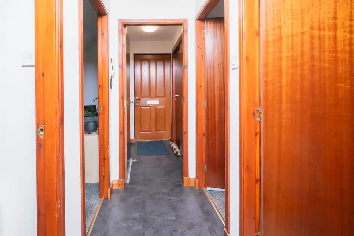 property photo 15 of 19