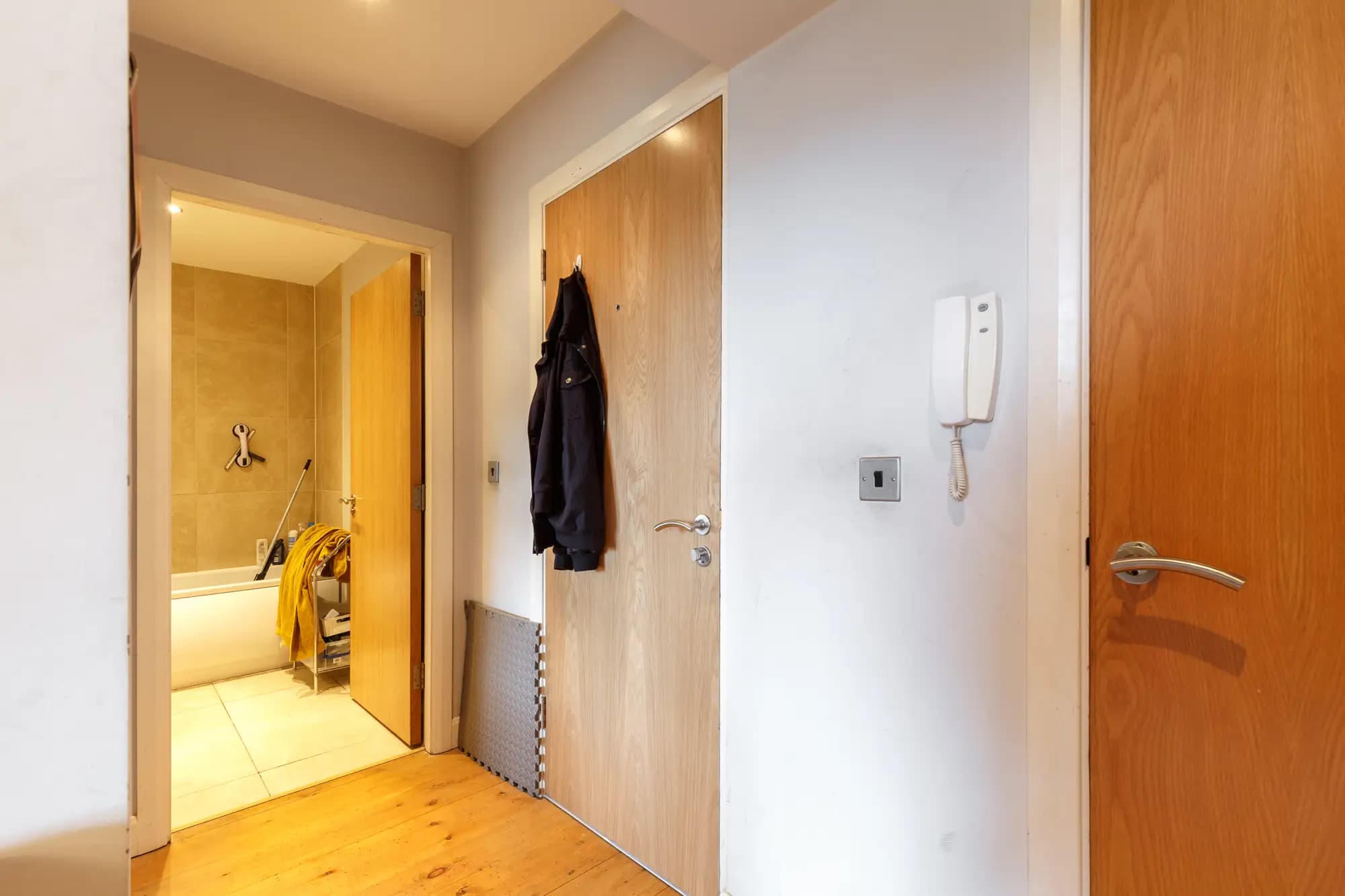 property photo 11 of 13