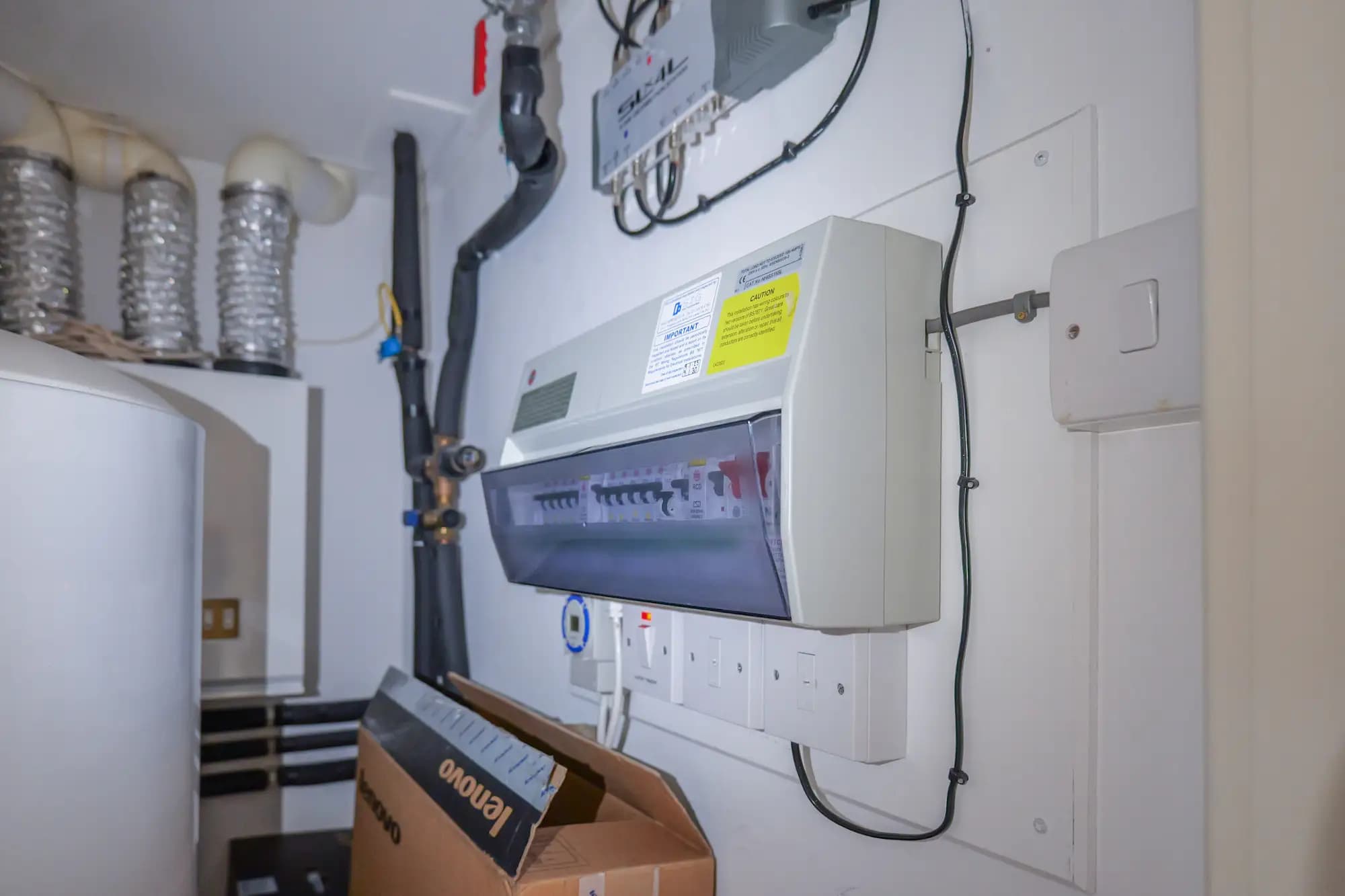 property photo 11 of 16