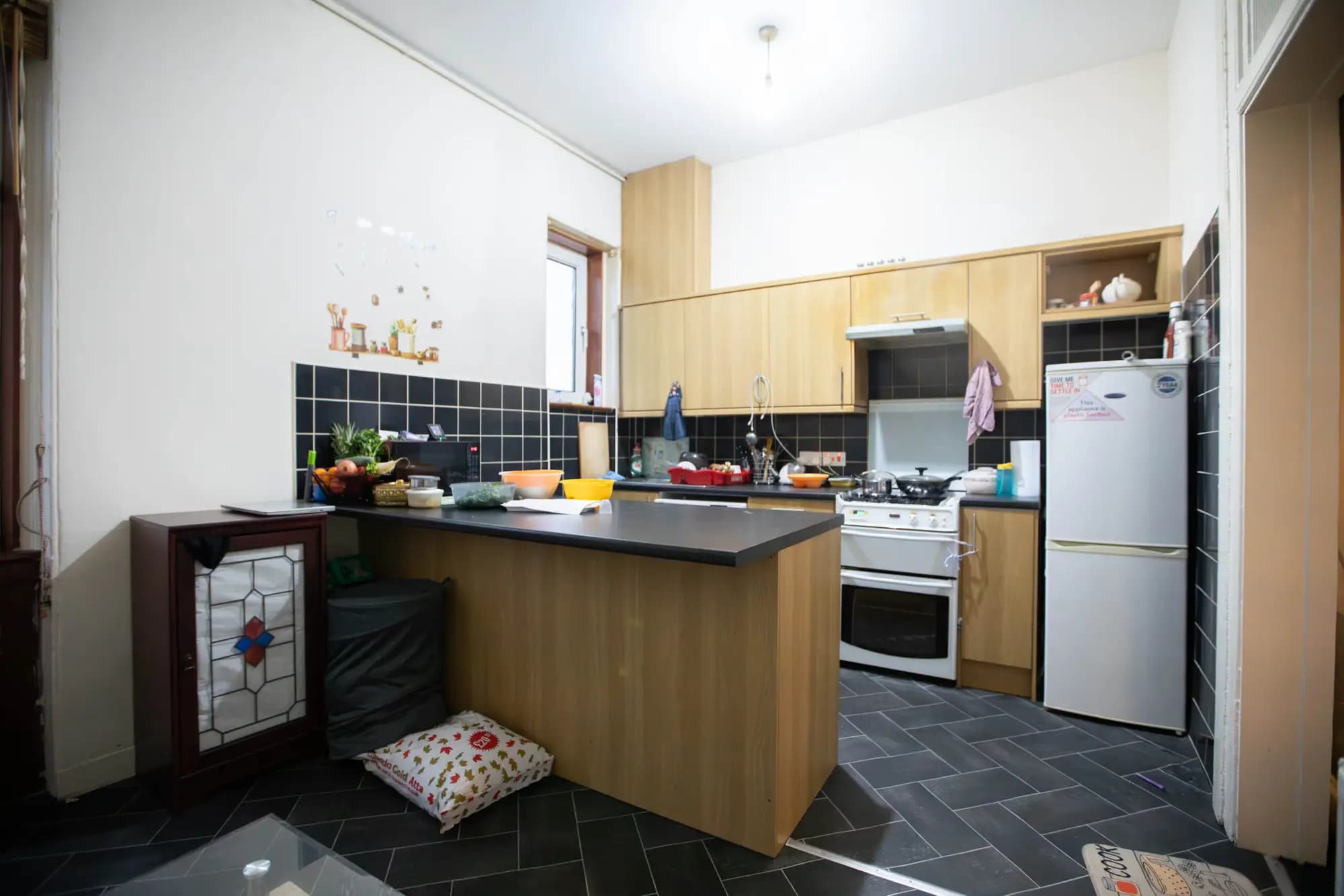 property photo 4 of 15