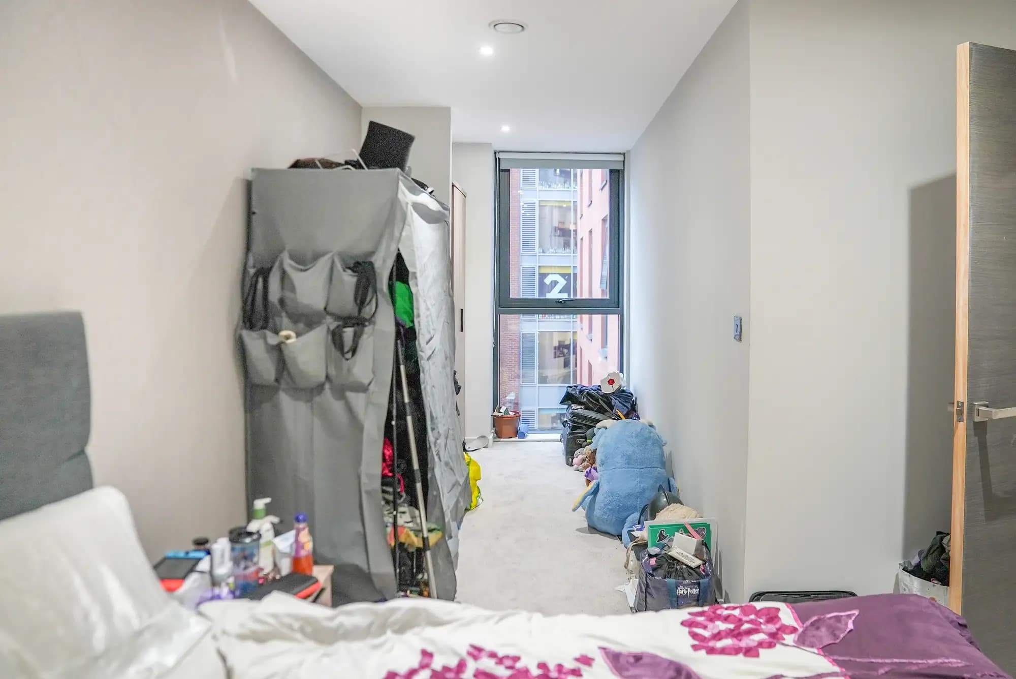 property photo 8 of 20