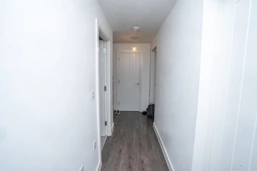 property photo 21 of 25