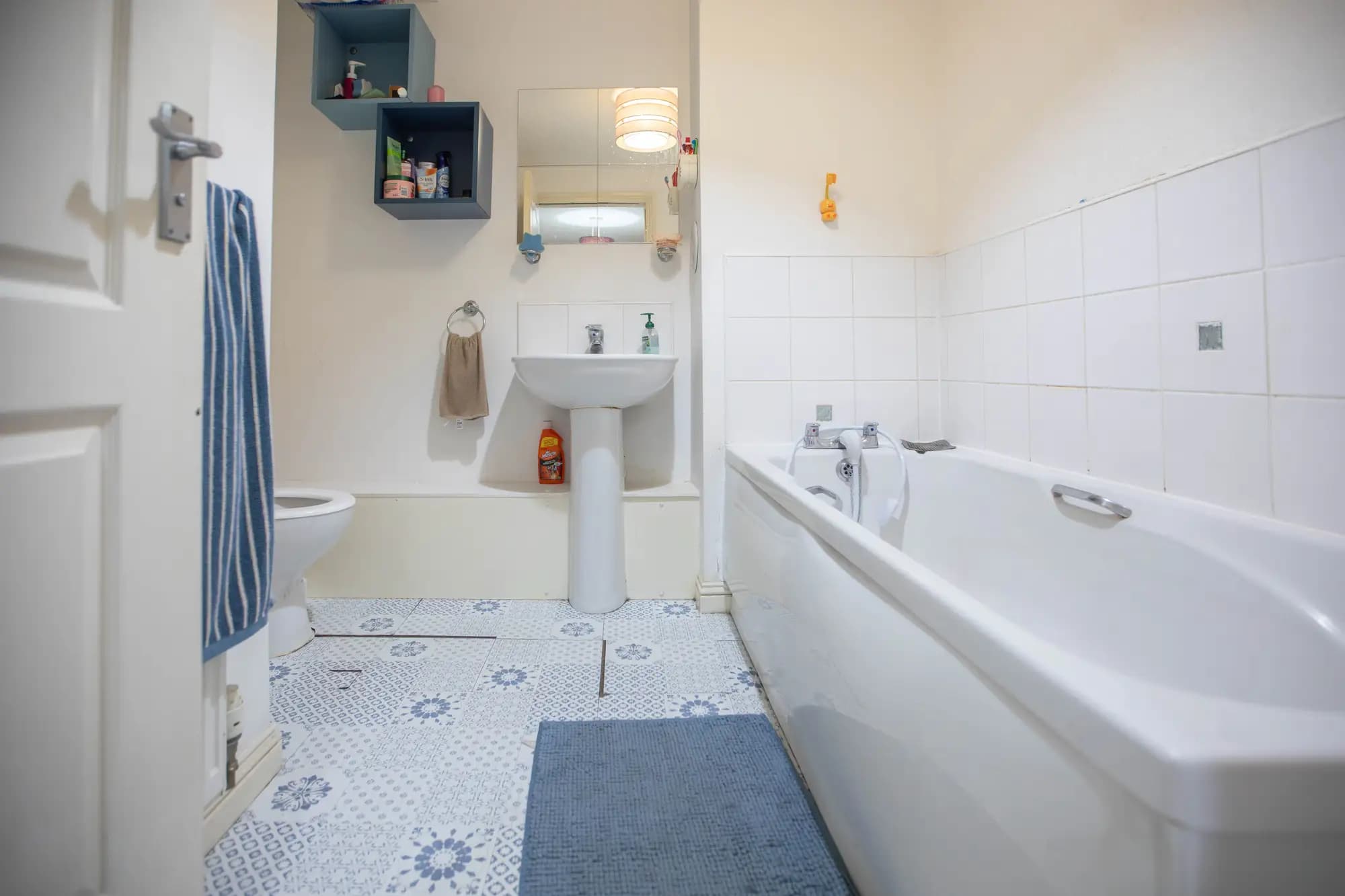 property photo 10 of 16
