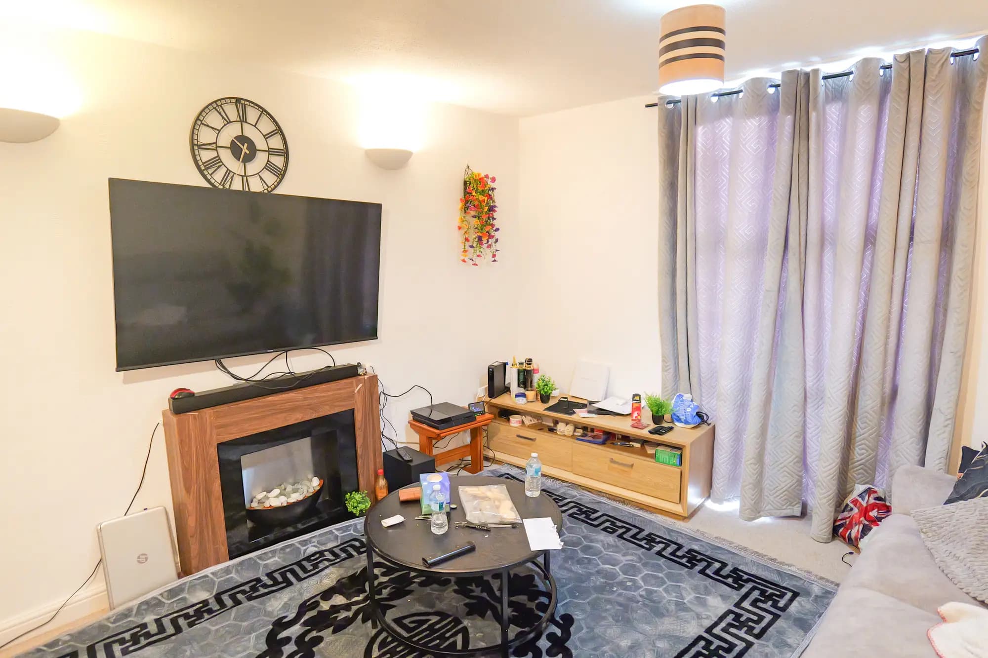 property photo 5 of 31