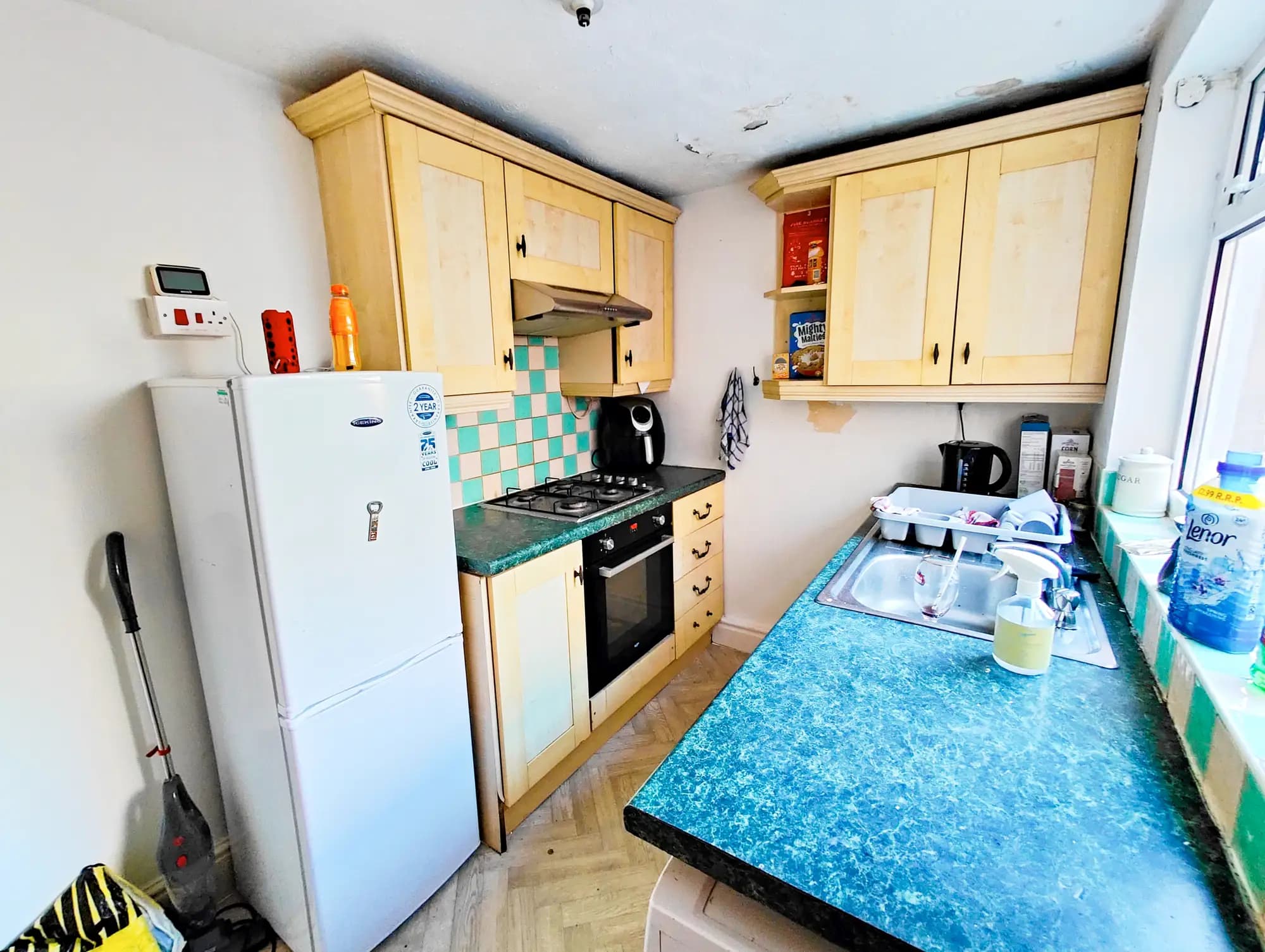 property photo 6 of 22