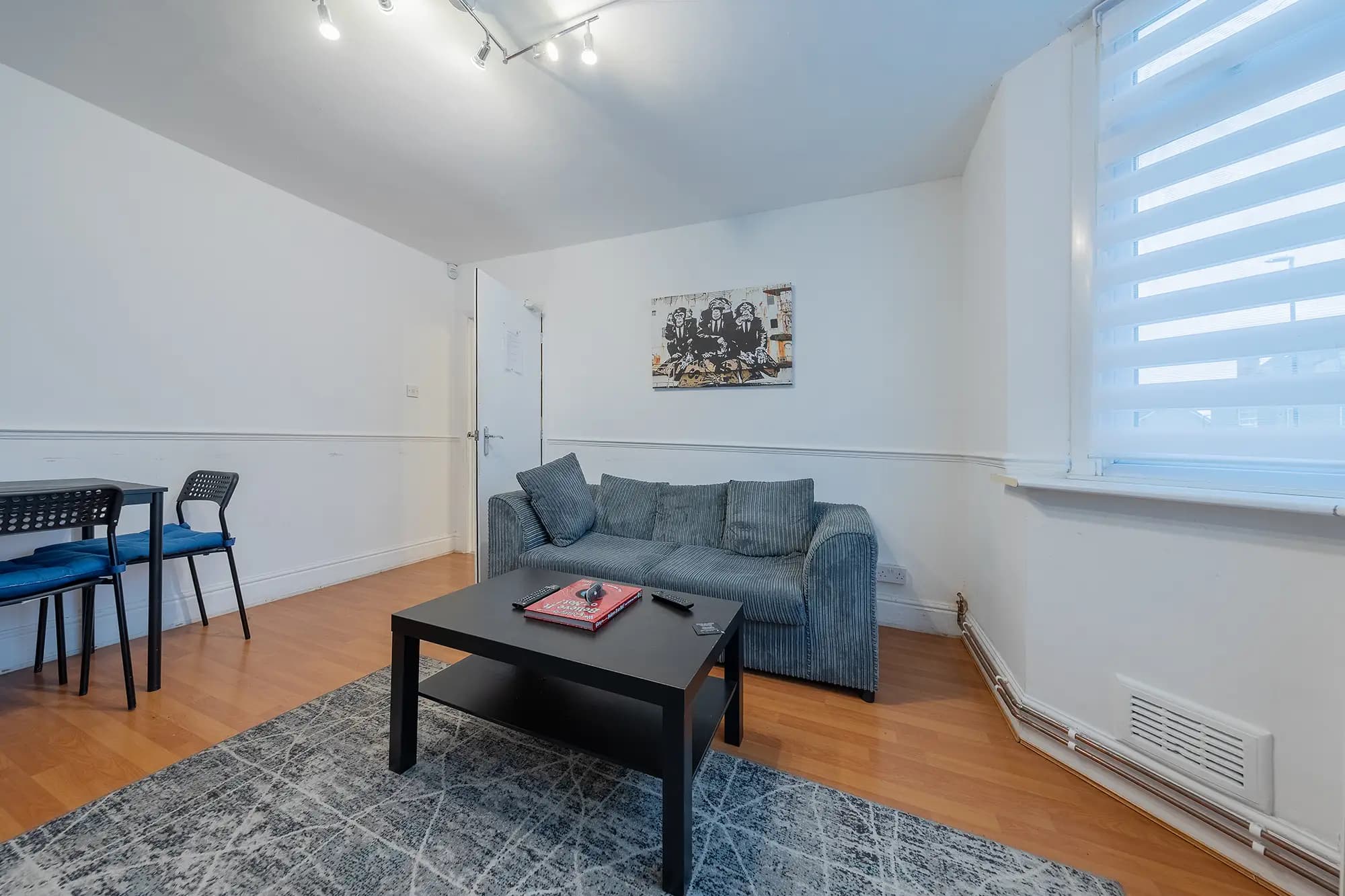 property photo 3 of 31