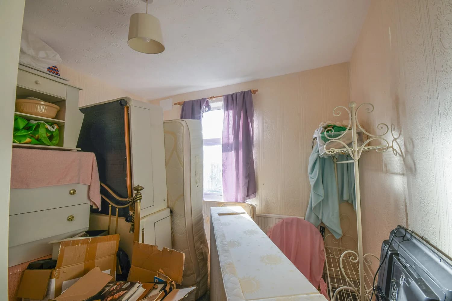 property photo 9 of 12