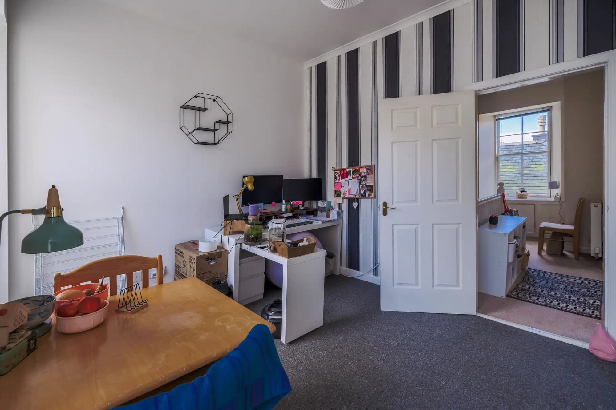 property photo 13 of 38