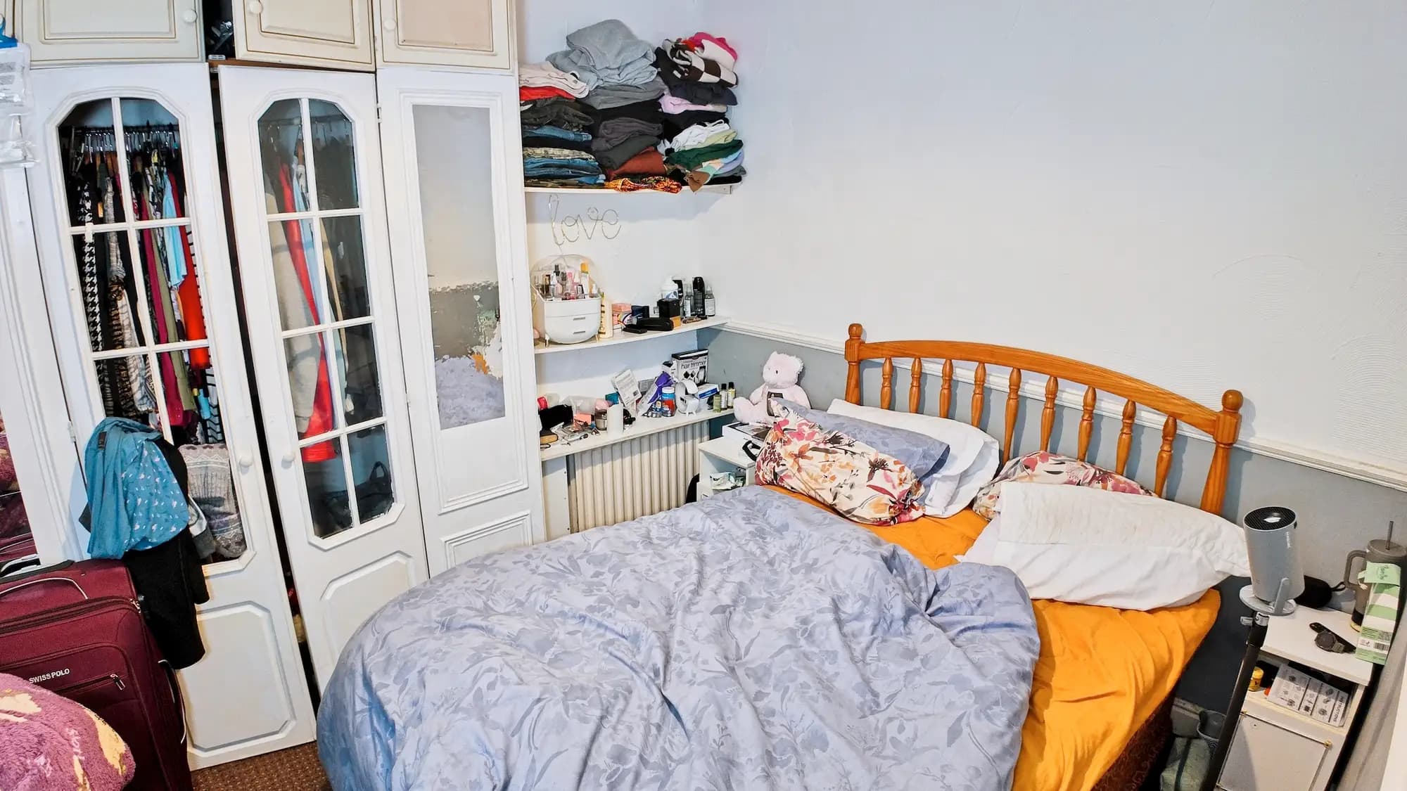 property photo 10 of 17