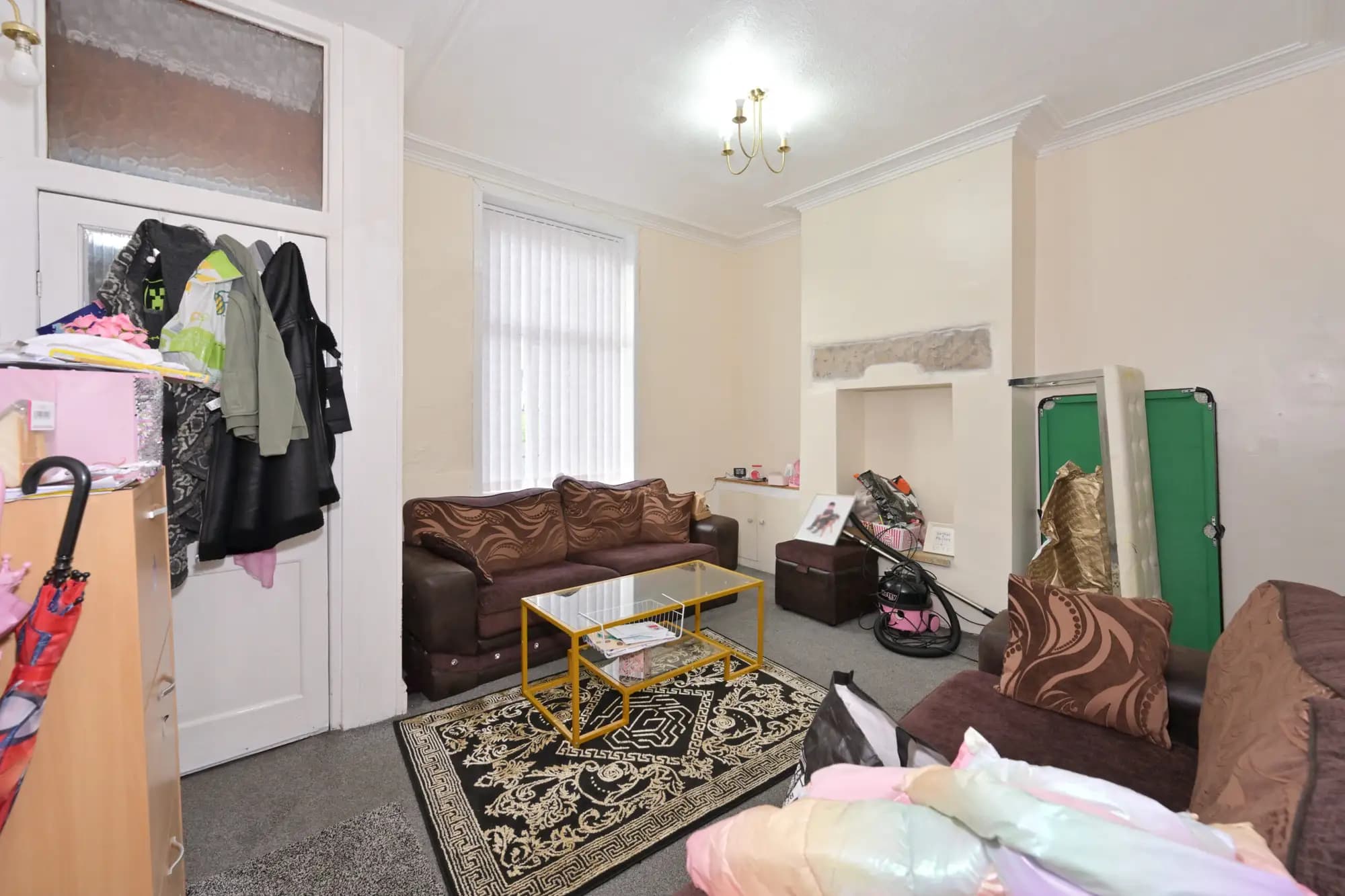 property photo 4 of 19