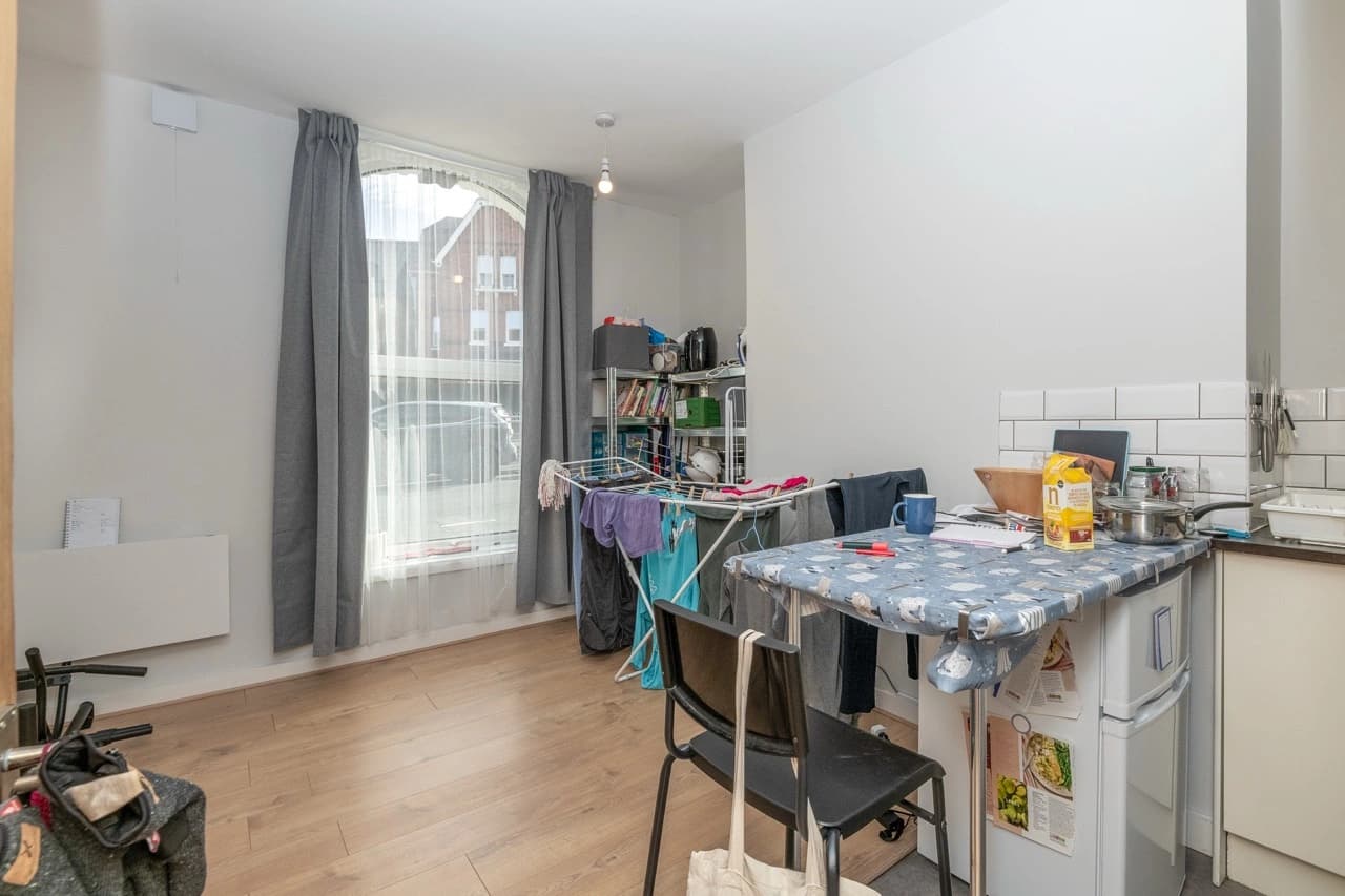 property photo 6 of 48
