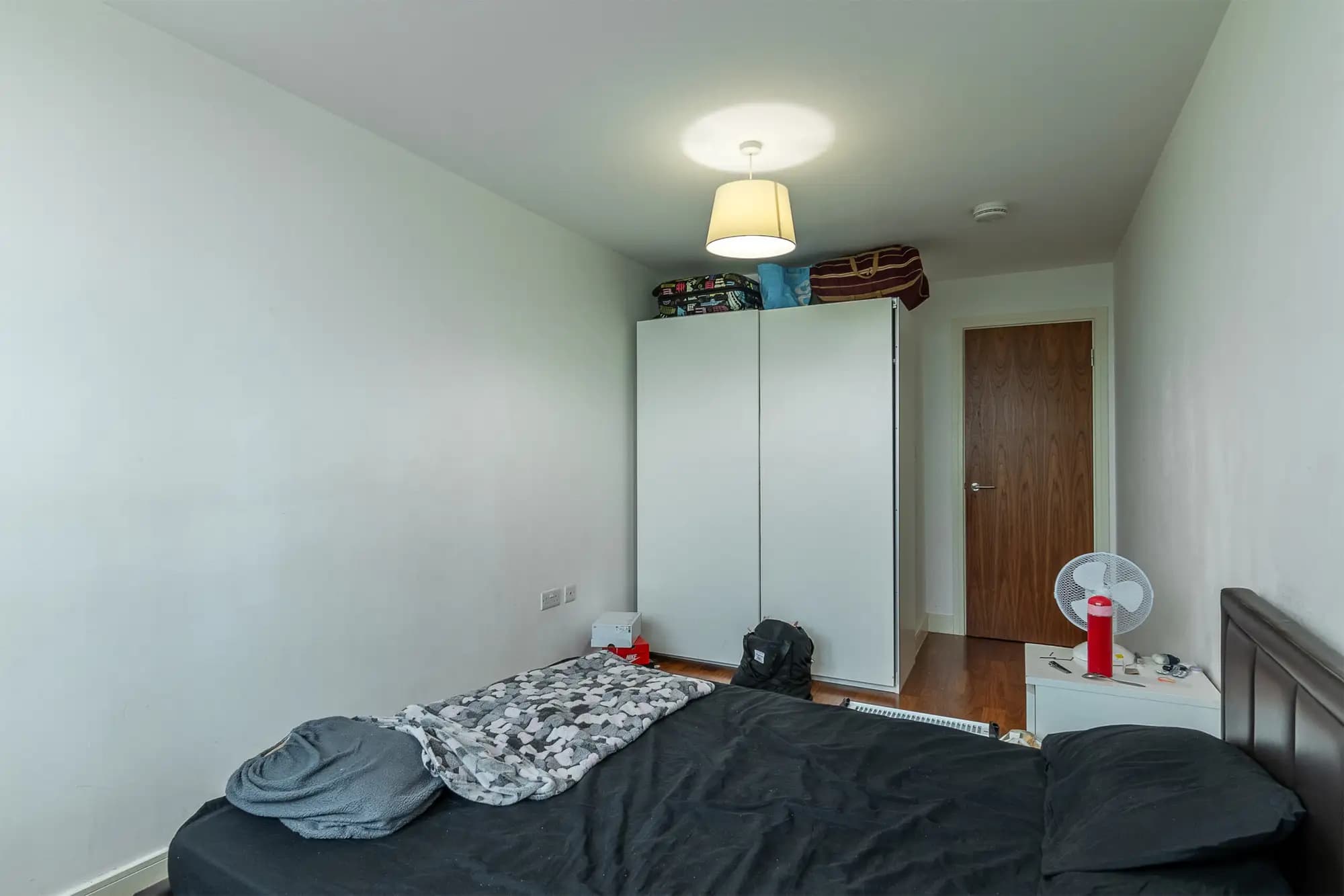 property photo 8 of 18
