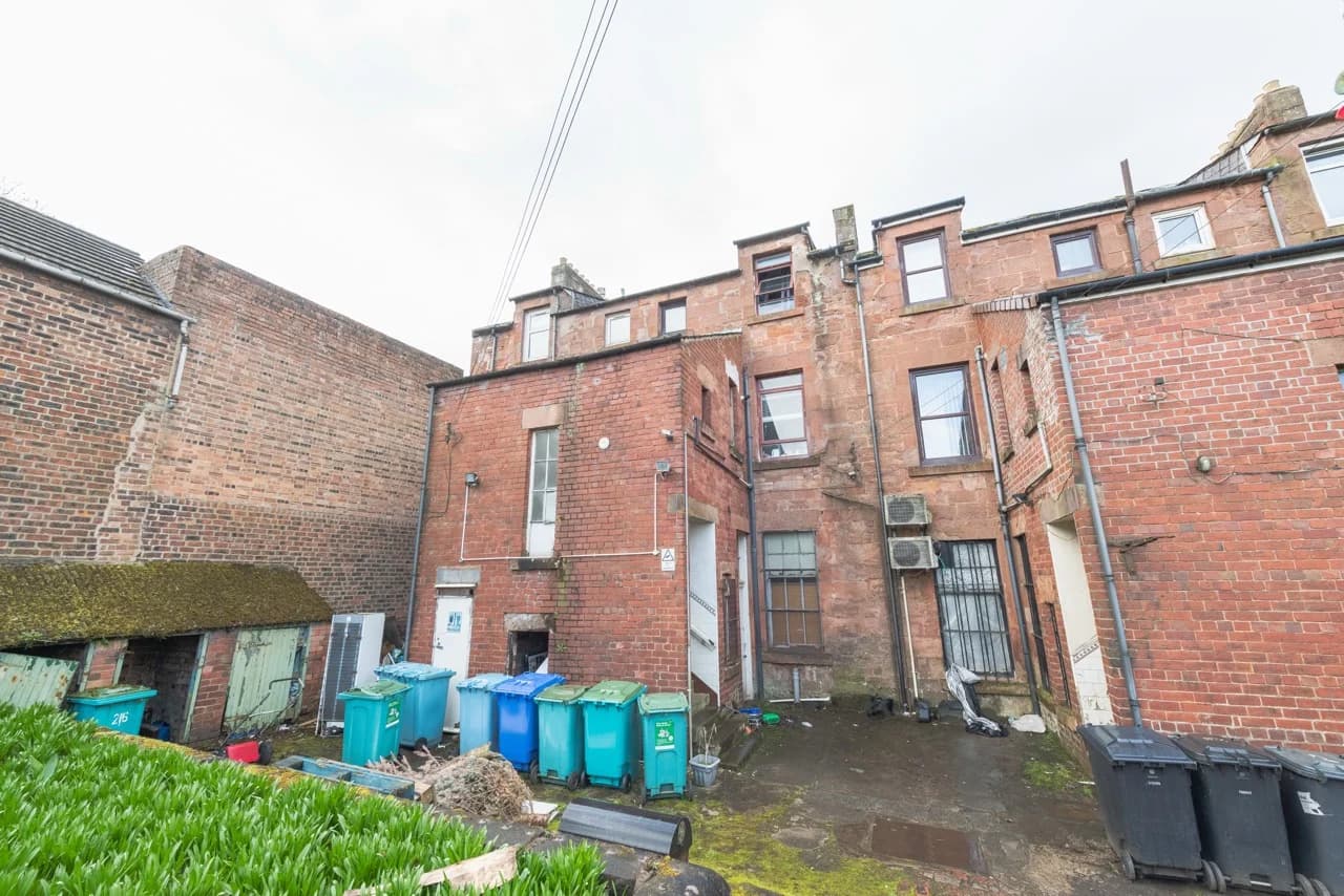 property photo 28 of 32