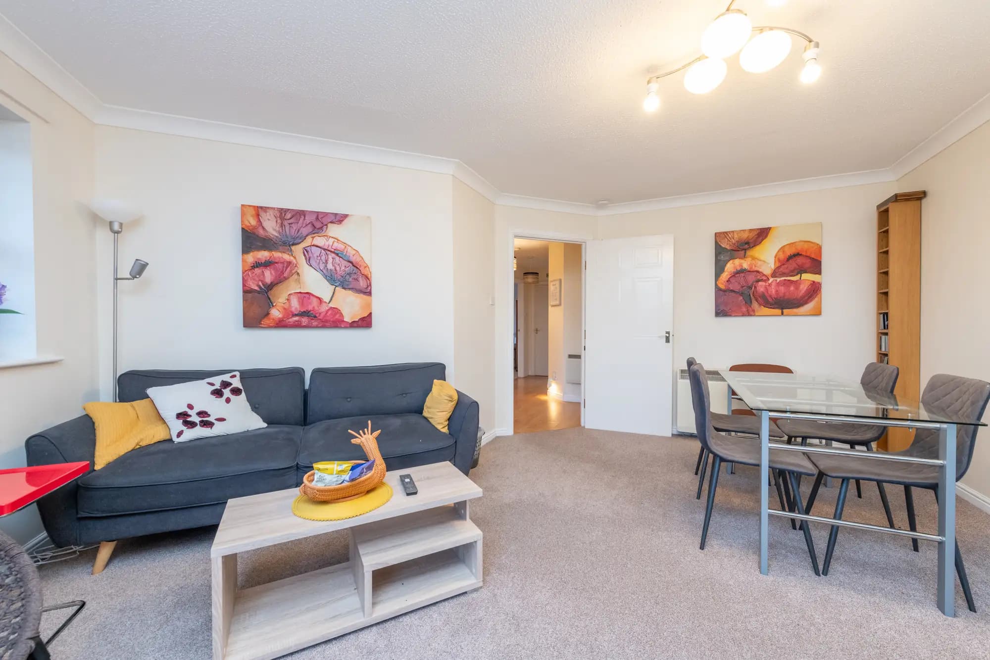 property photo 5 of 32