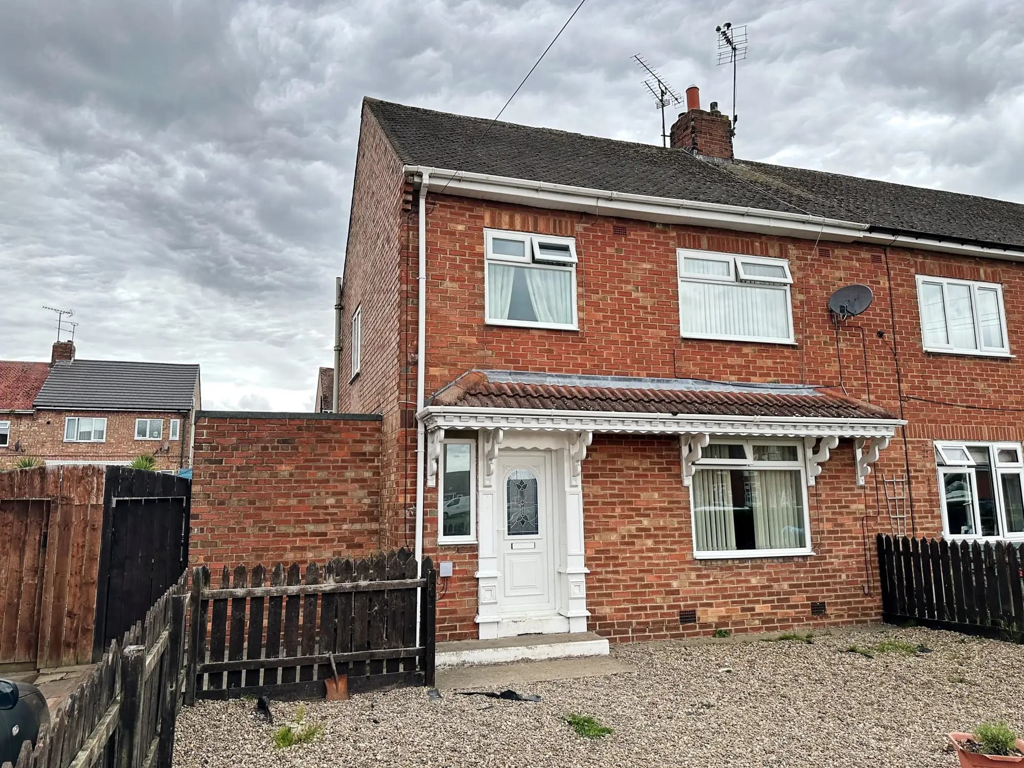 property photo 25 of 31