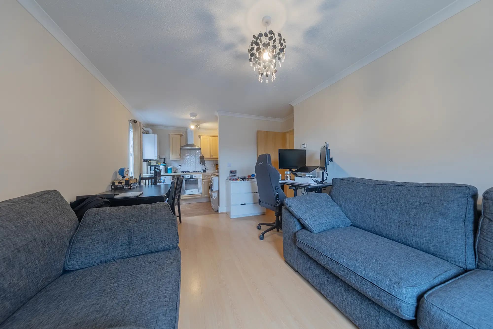 property photo 4 of 16