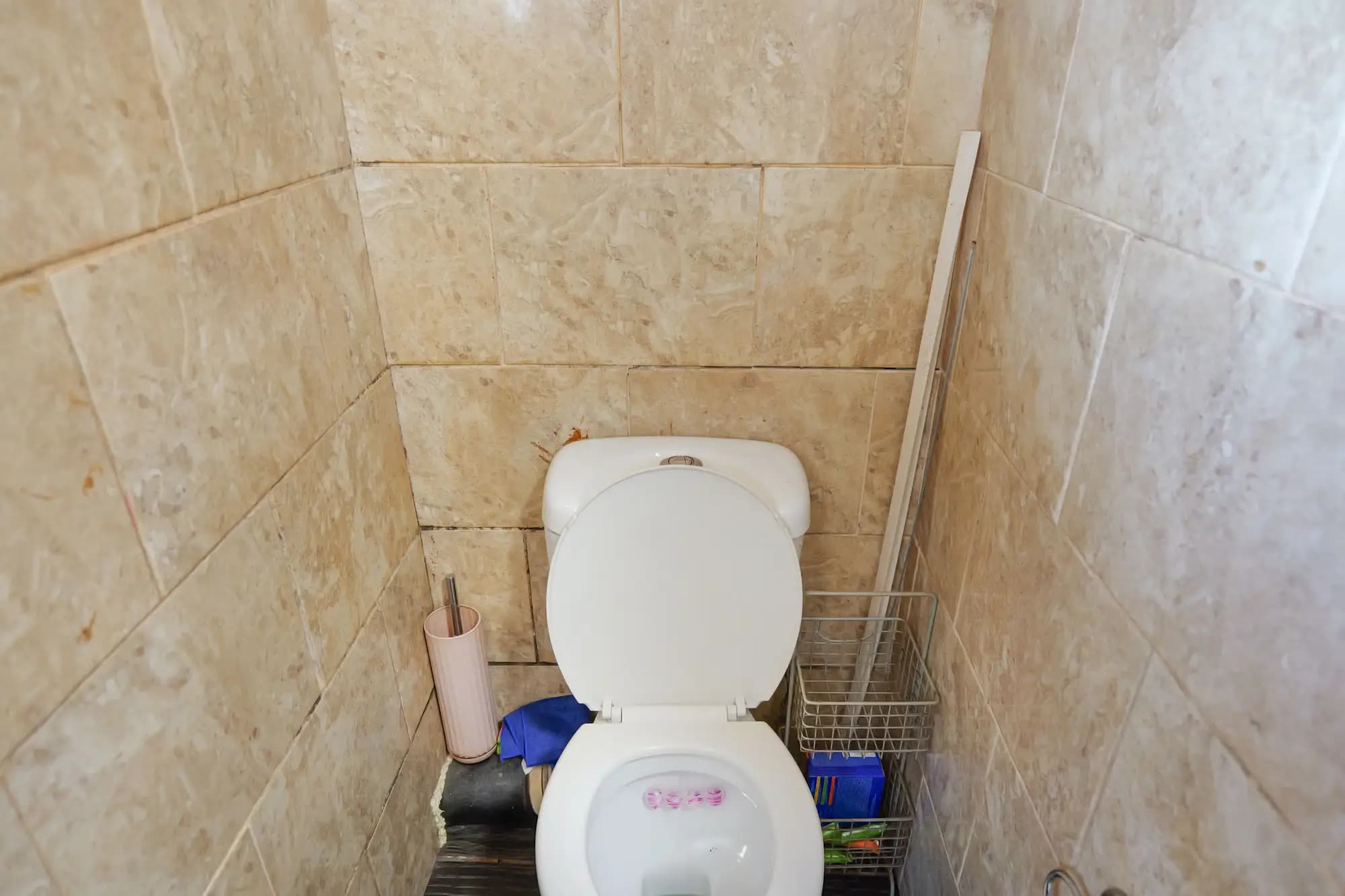 property photo 8 of 20