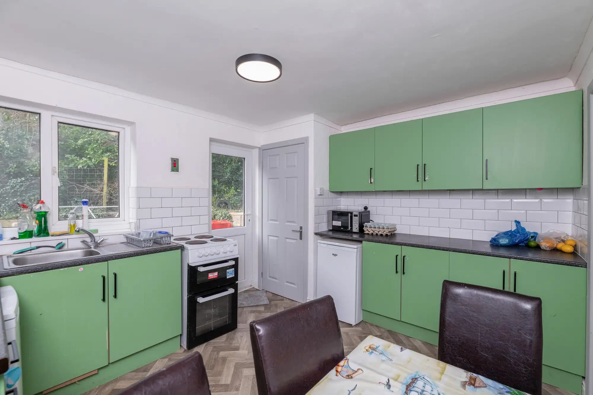 property photo 9 of 21