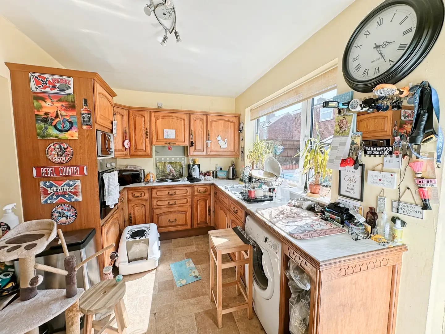 property photo 6 of 23