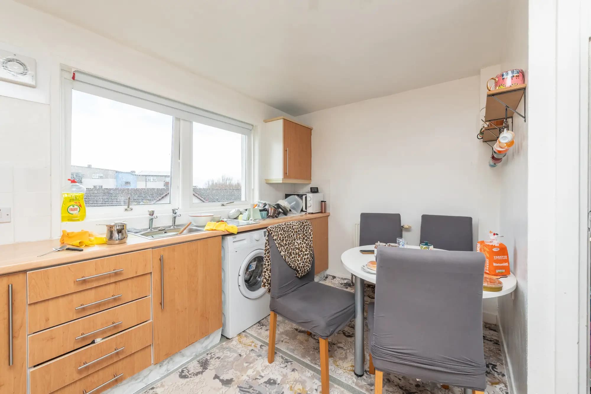 property photo 6 of 30