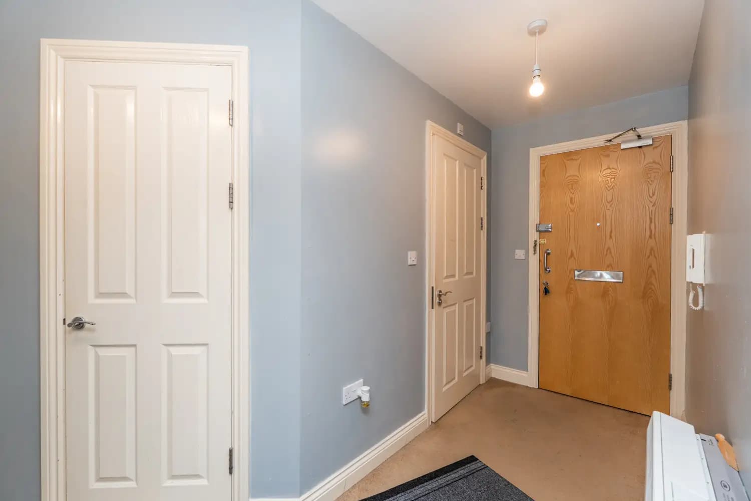 property photo 23 of 32