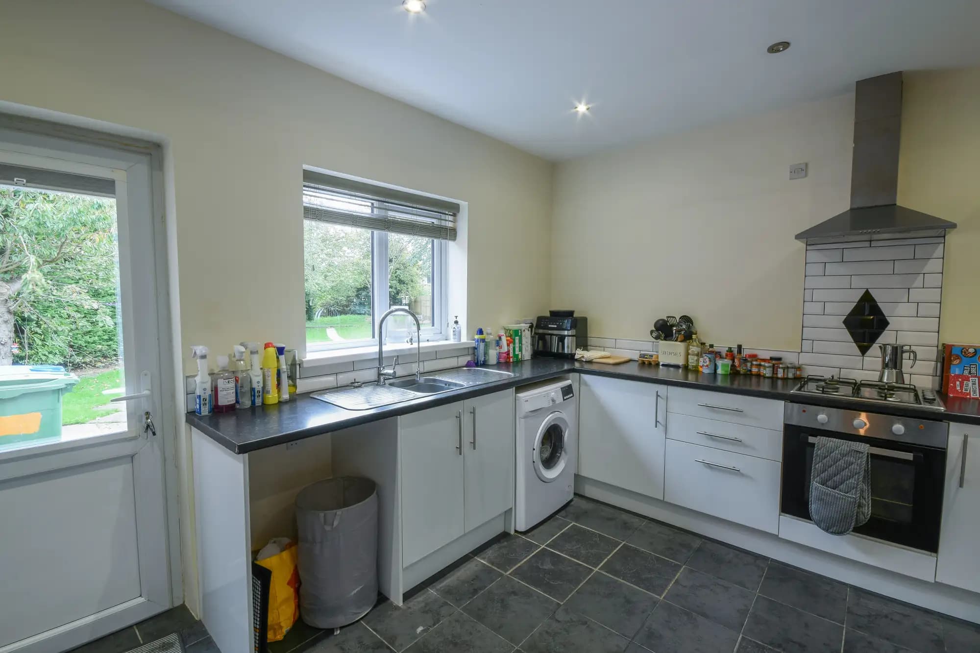 property photo 7 of 20