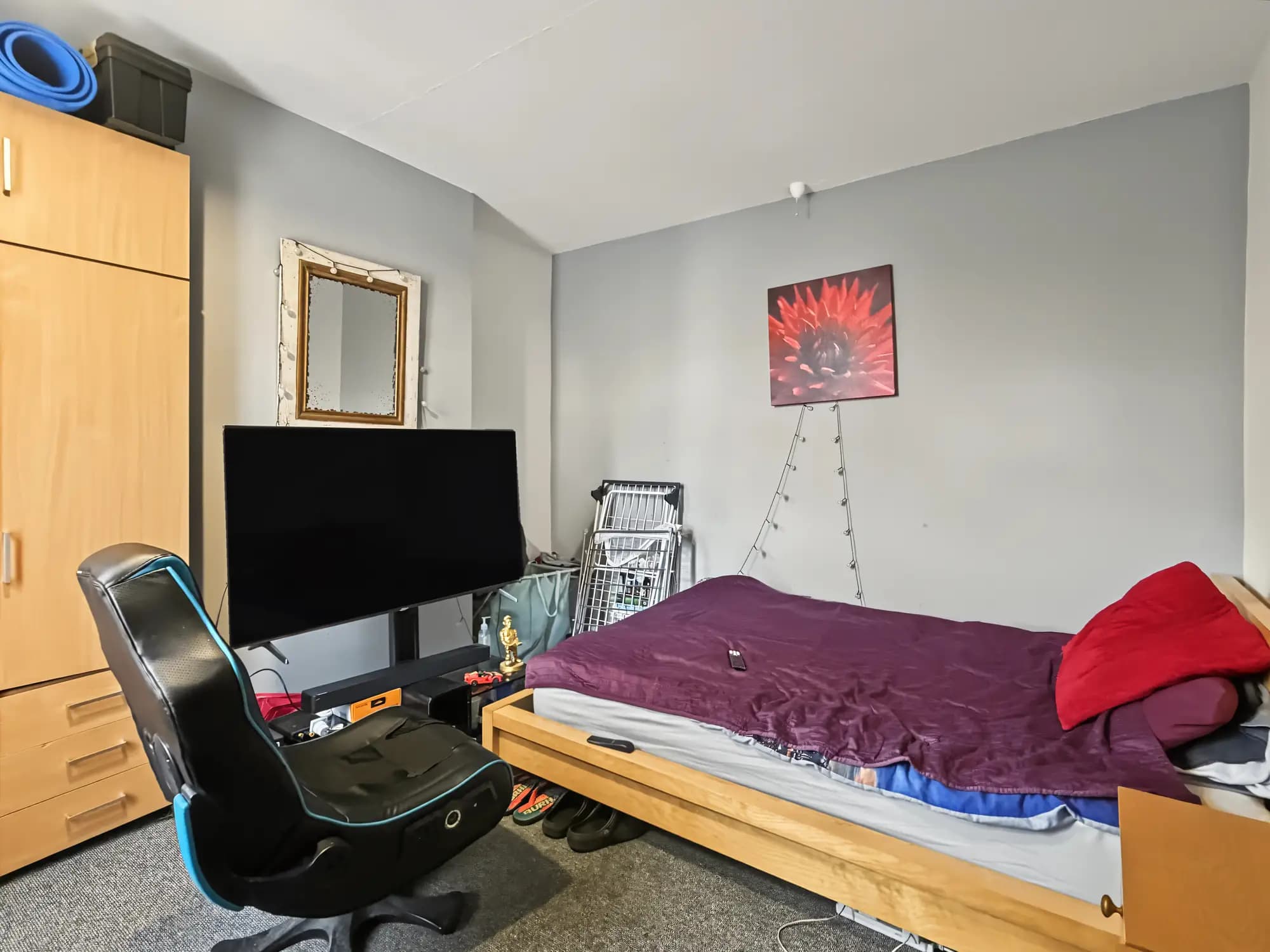 property photo 11 of 18