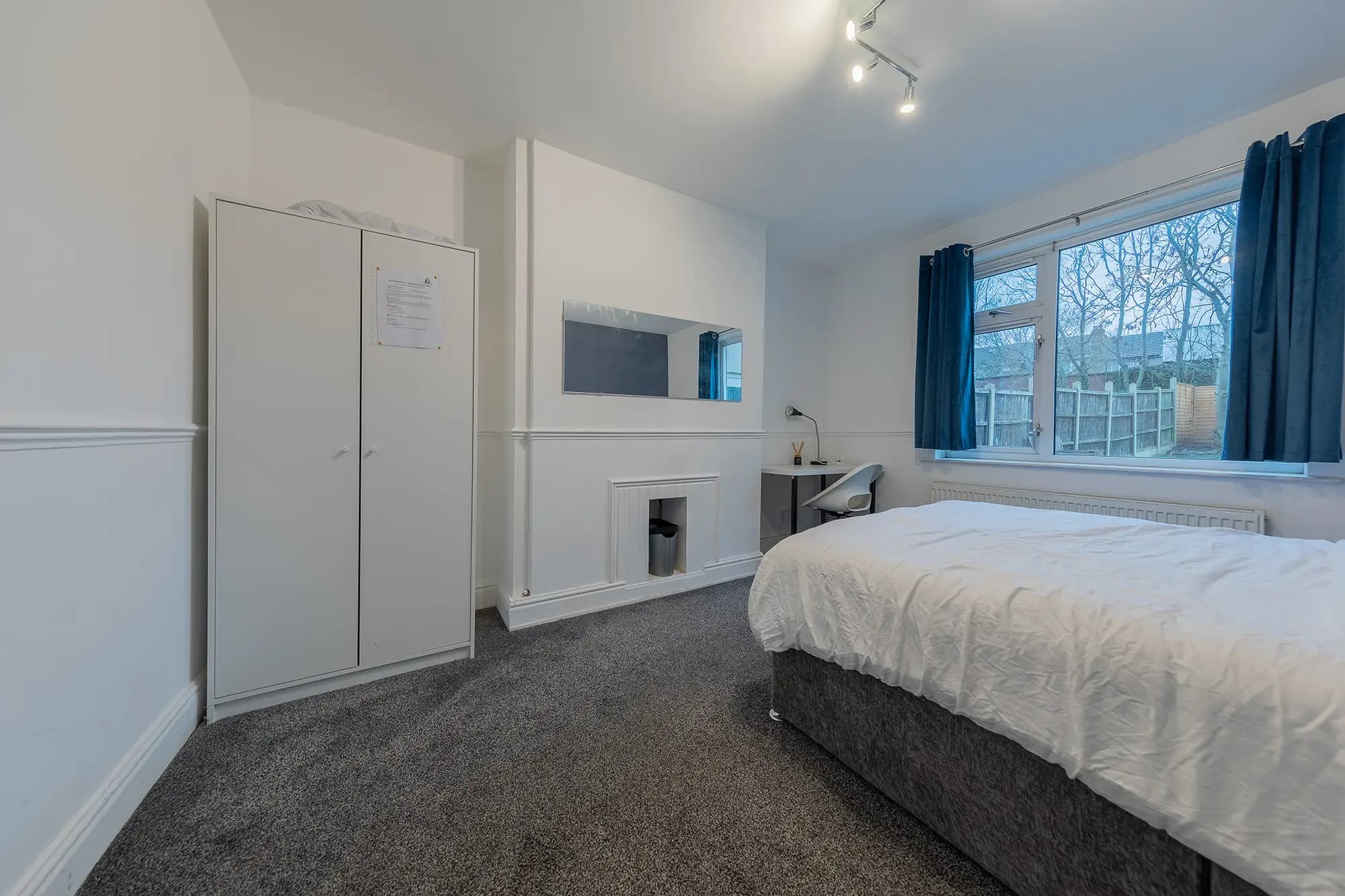 property photo 17 of 31