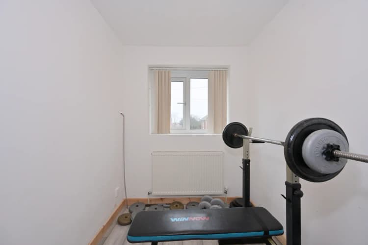 property photo 16 of 20