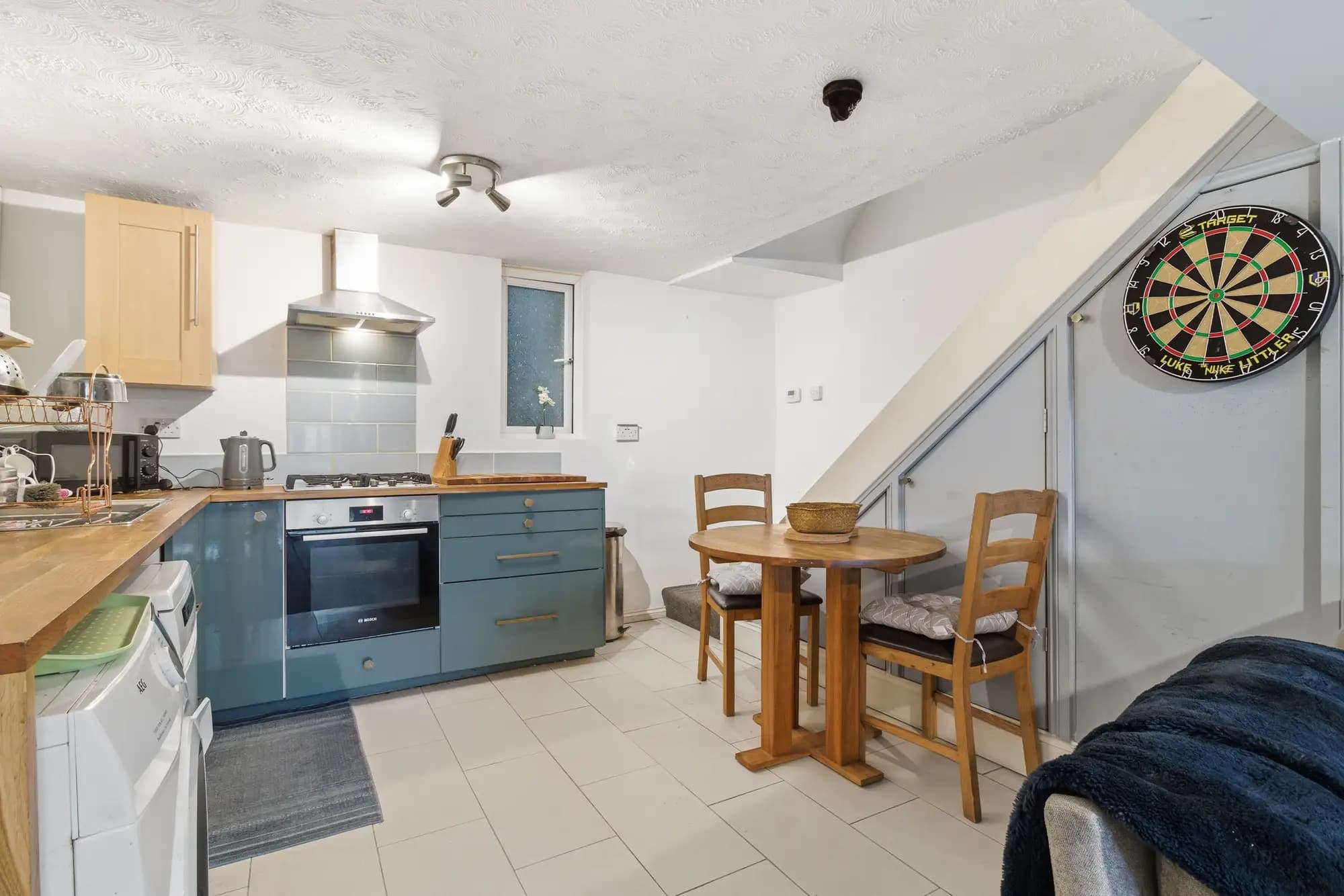 property photo 6 of 24