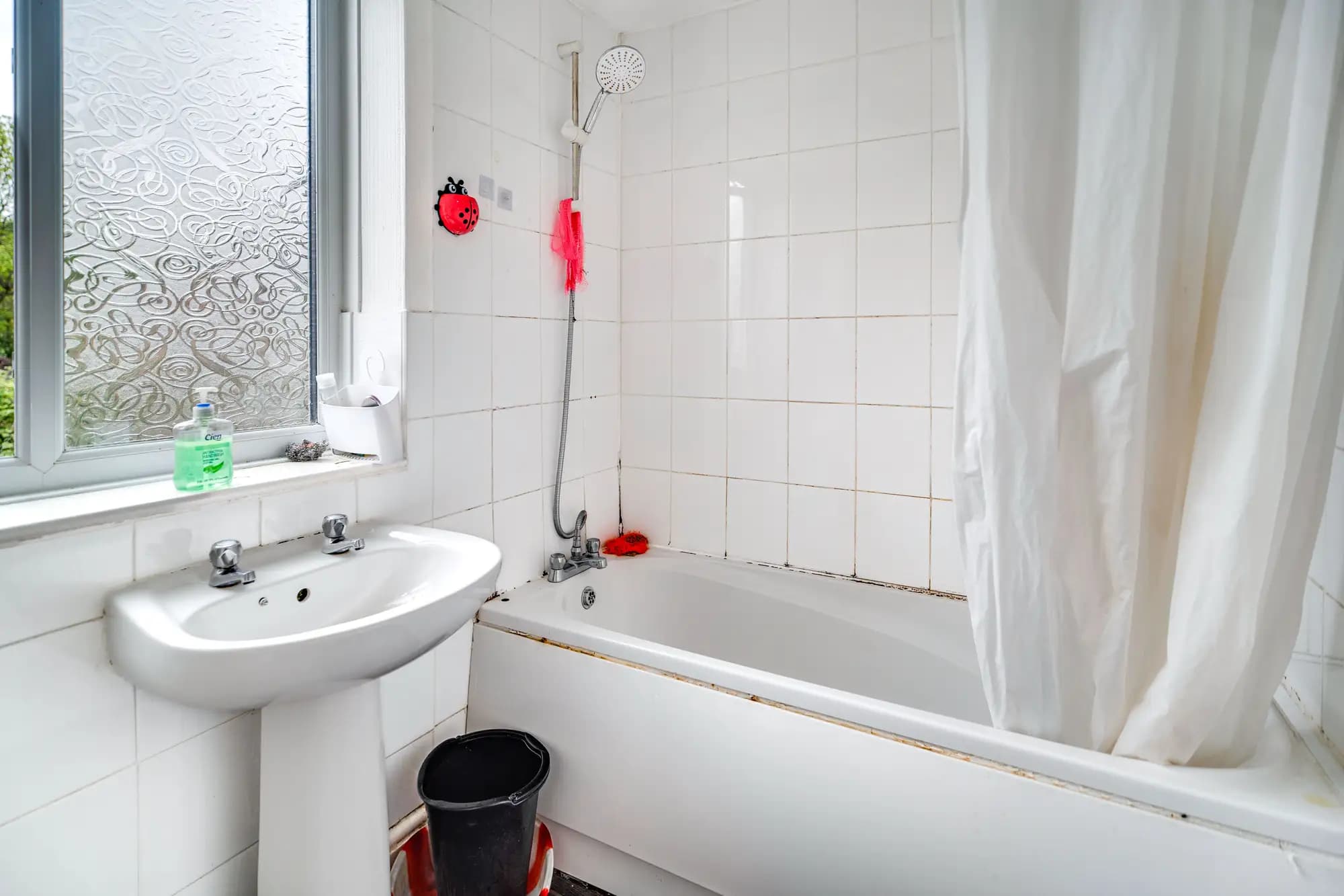 property photo 10 of 18