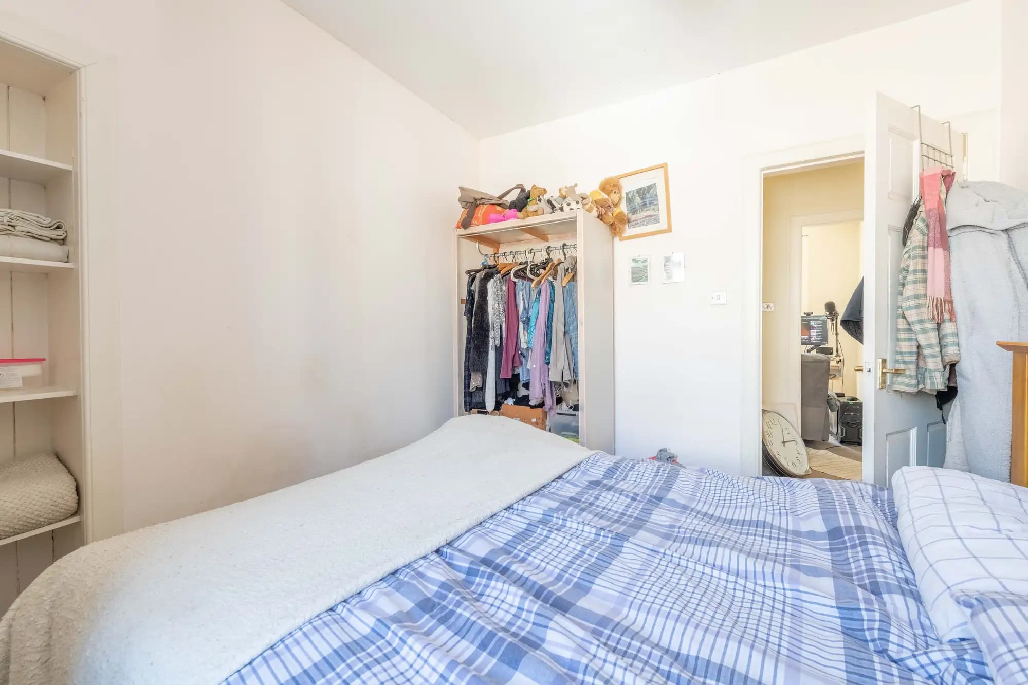 property photo 12 of 28