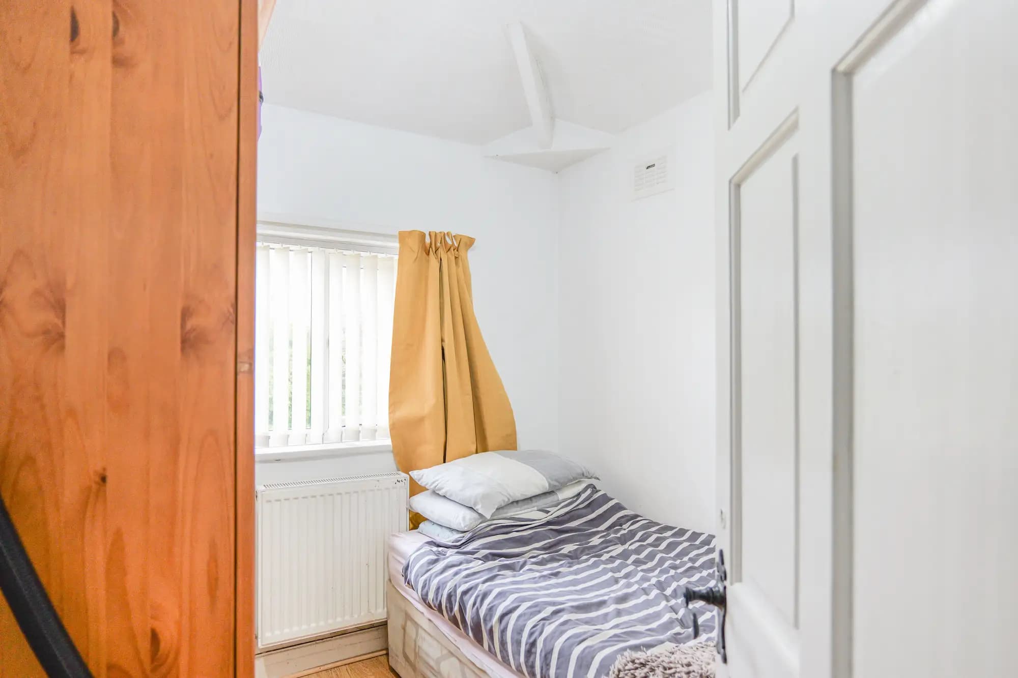 property photo 11 of 15