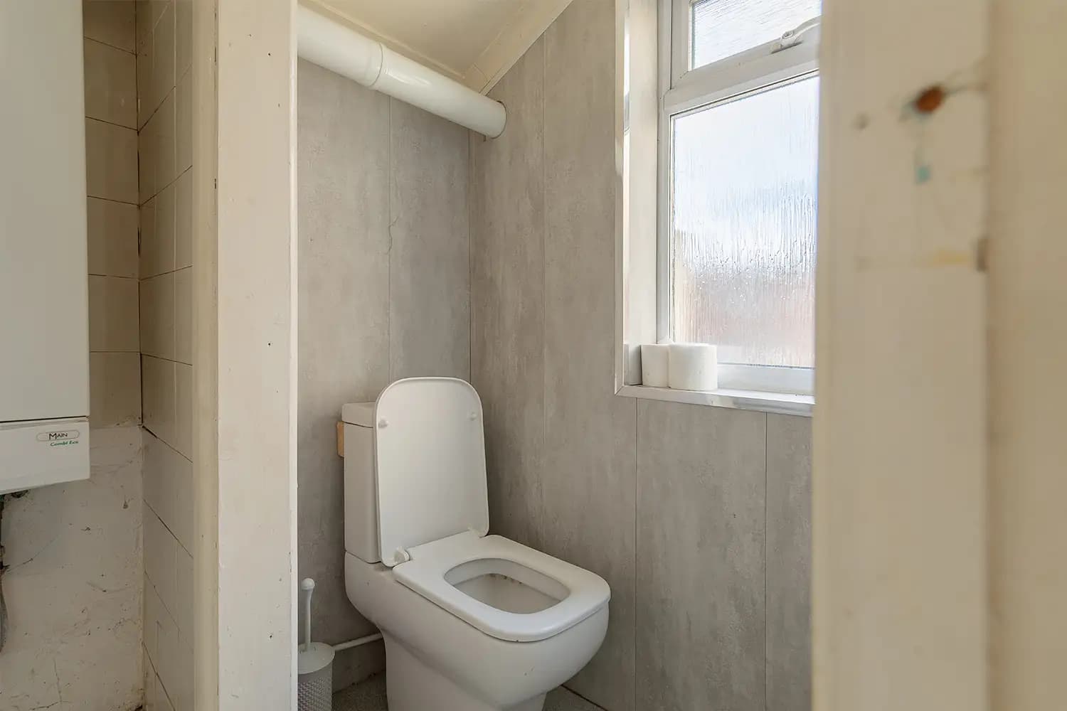 property photo 9 of 26