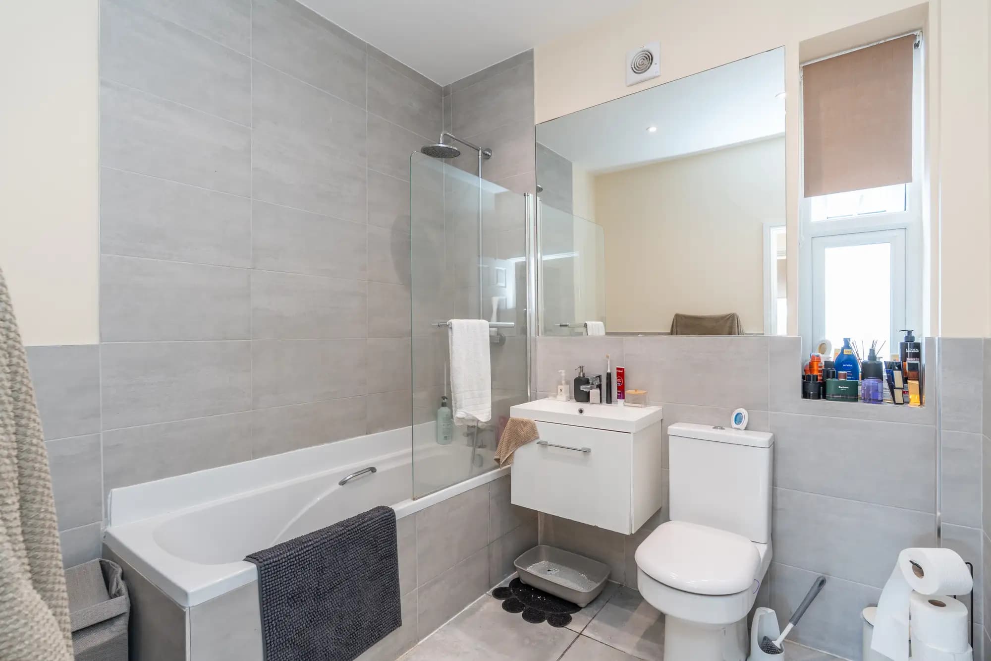 property photo 31 of 54