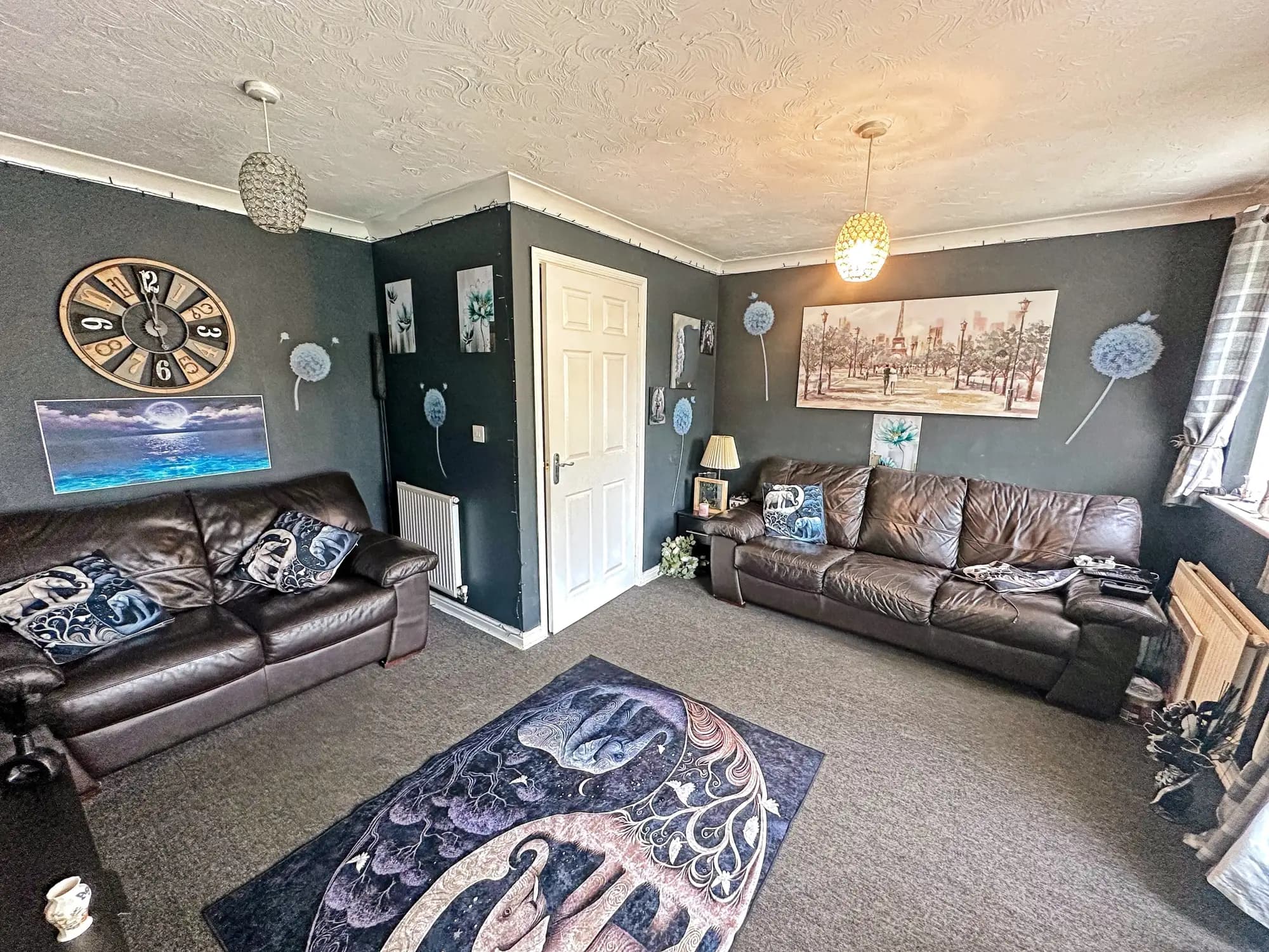 property photo 4 of 27