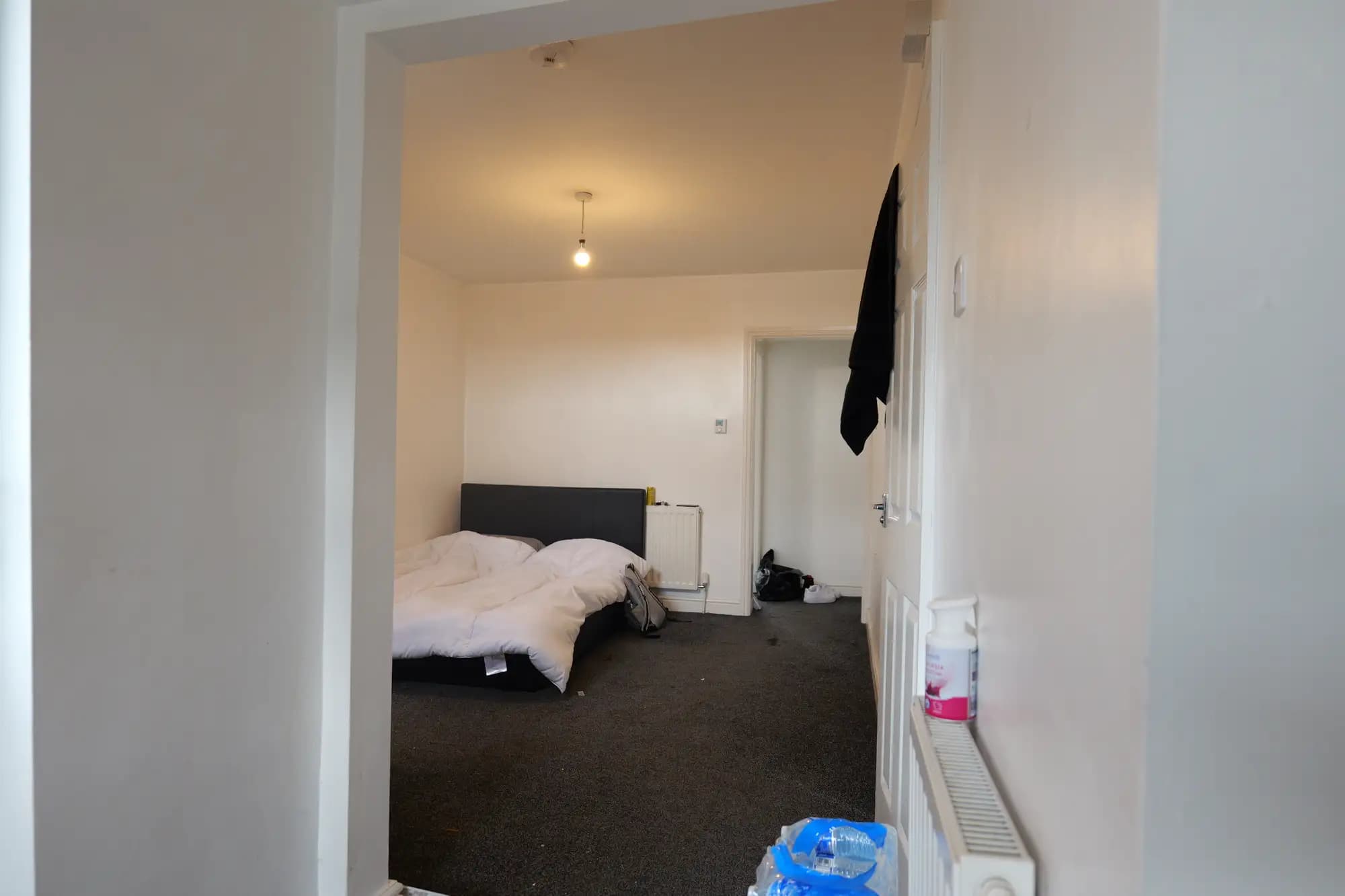 property photo 11 of 17