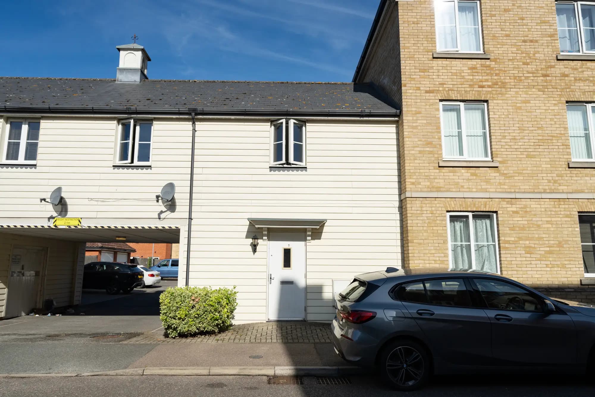 property photo 16 of 17