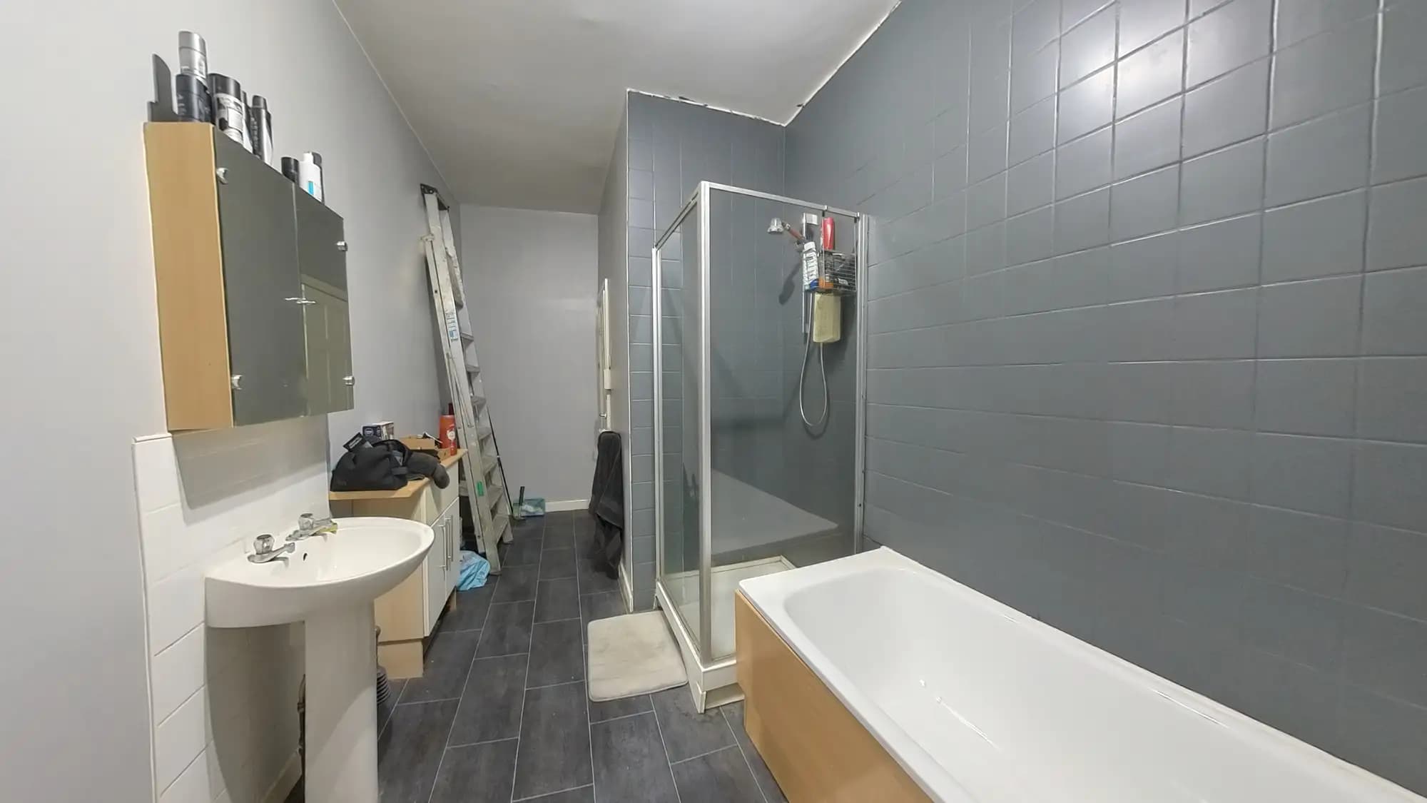 property photo 10 of 18