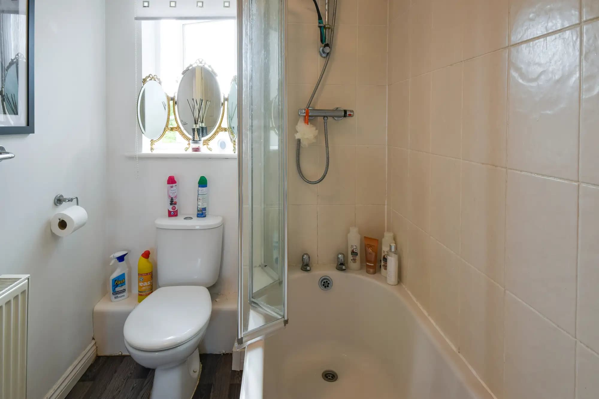property photo 8 of 17