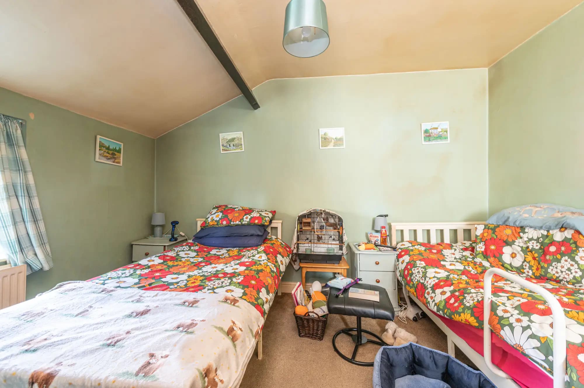 property photo 6 of 10