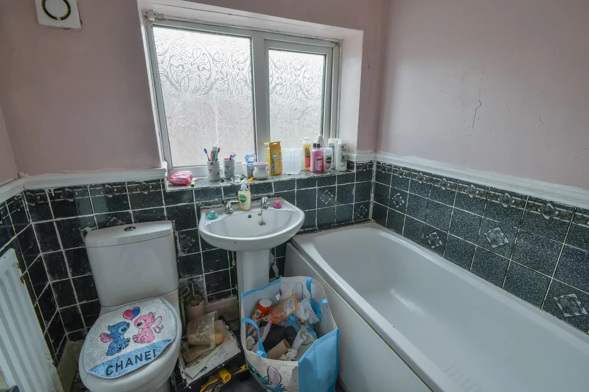property photo 9 of 16