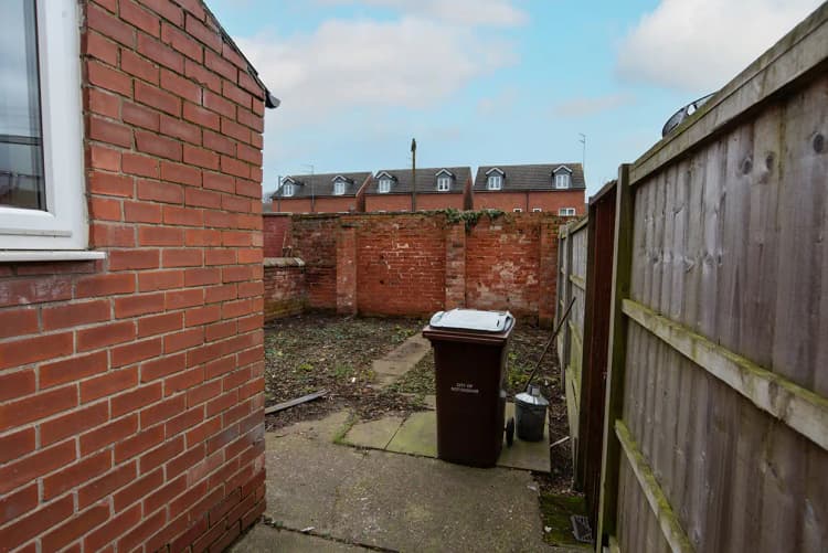 property photo 18 of 21