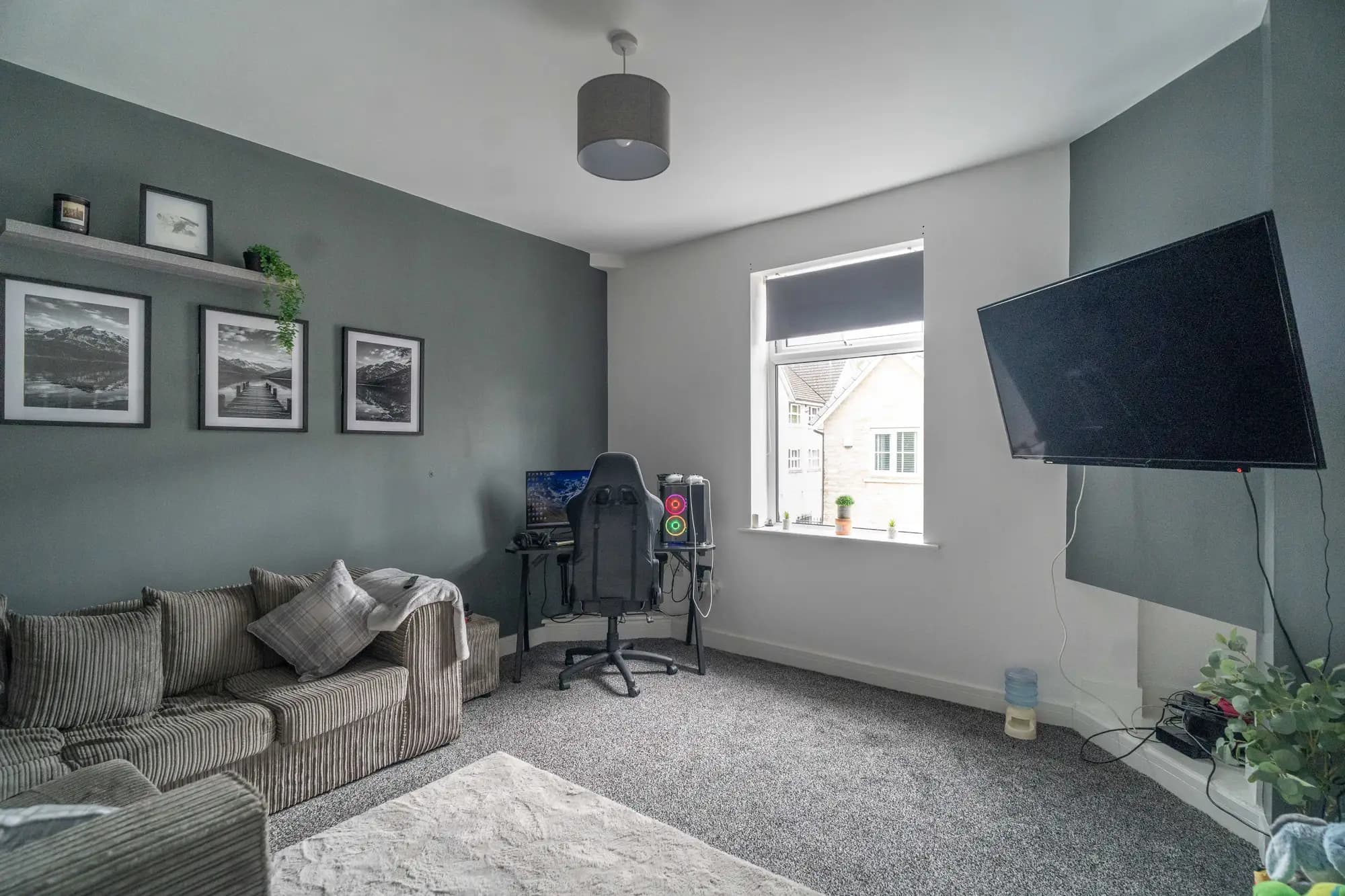 property photo 3 of 43