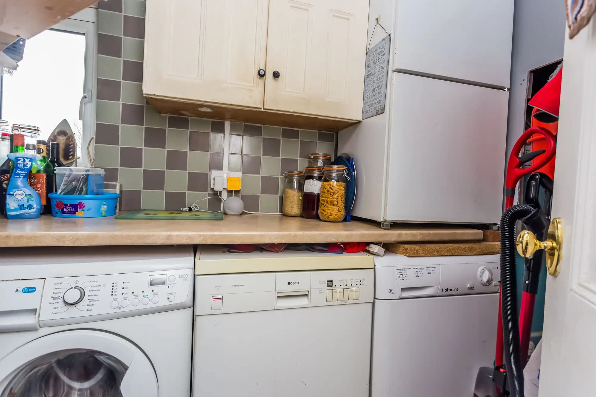 property photo 11 of 30