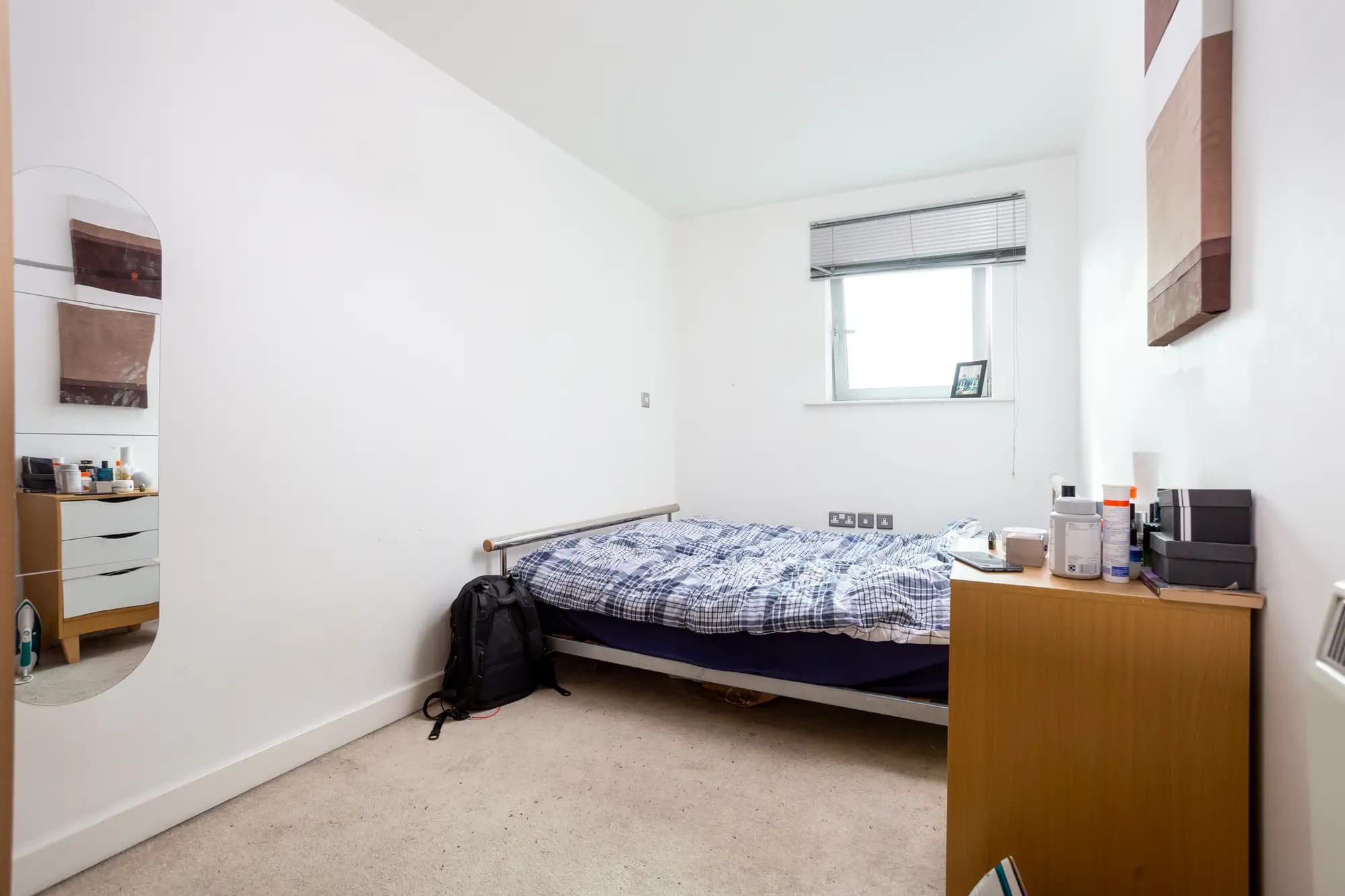 property photo 9 of 12