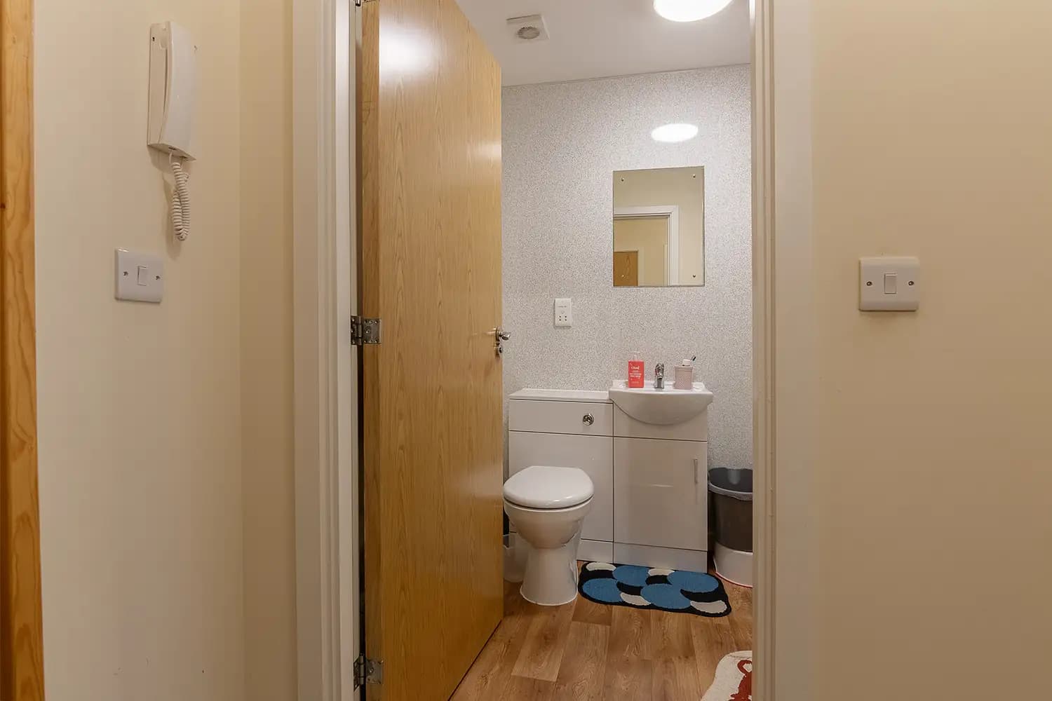 property photo 10 of 19