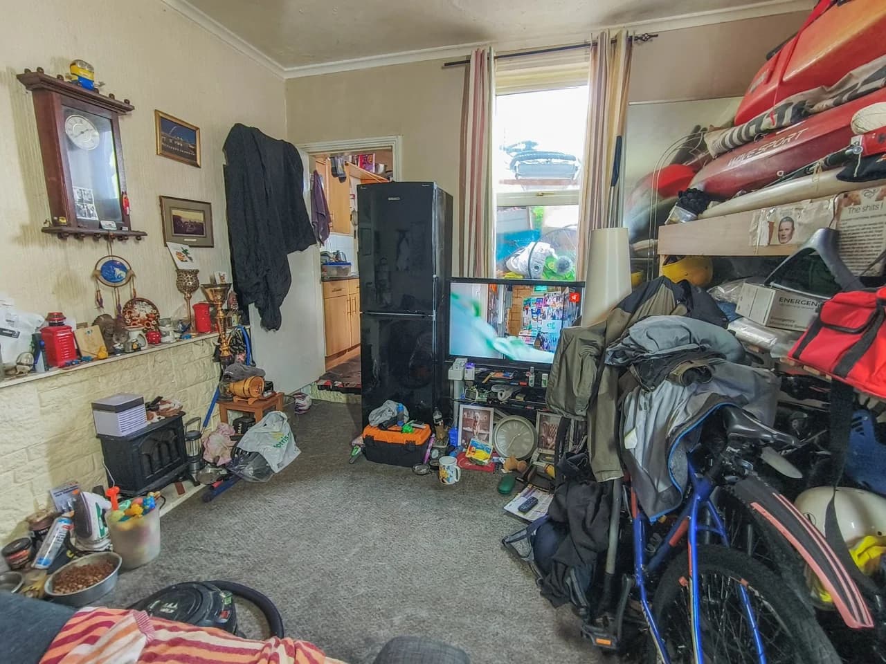 property photo 3 of 28